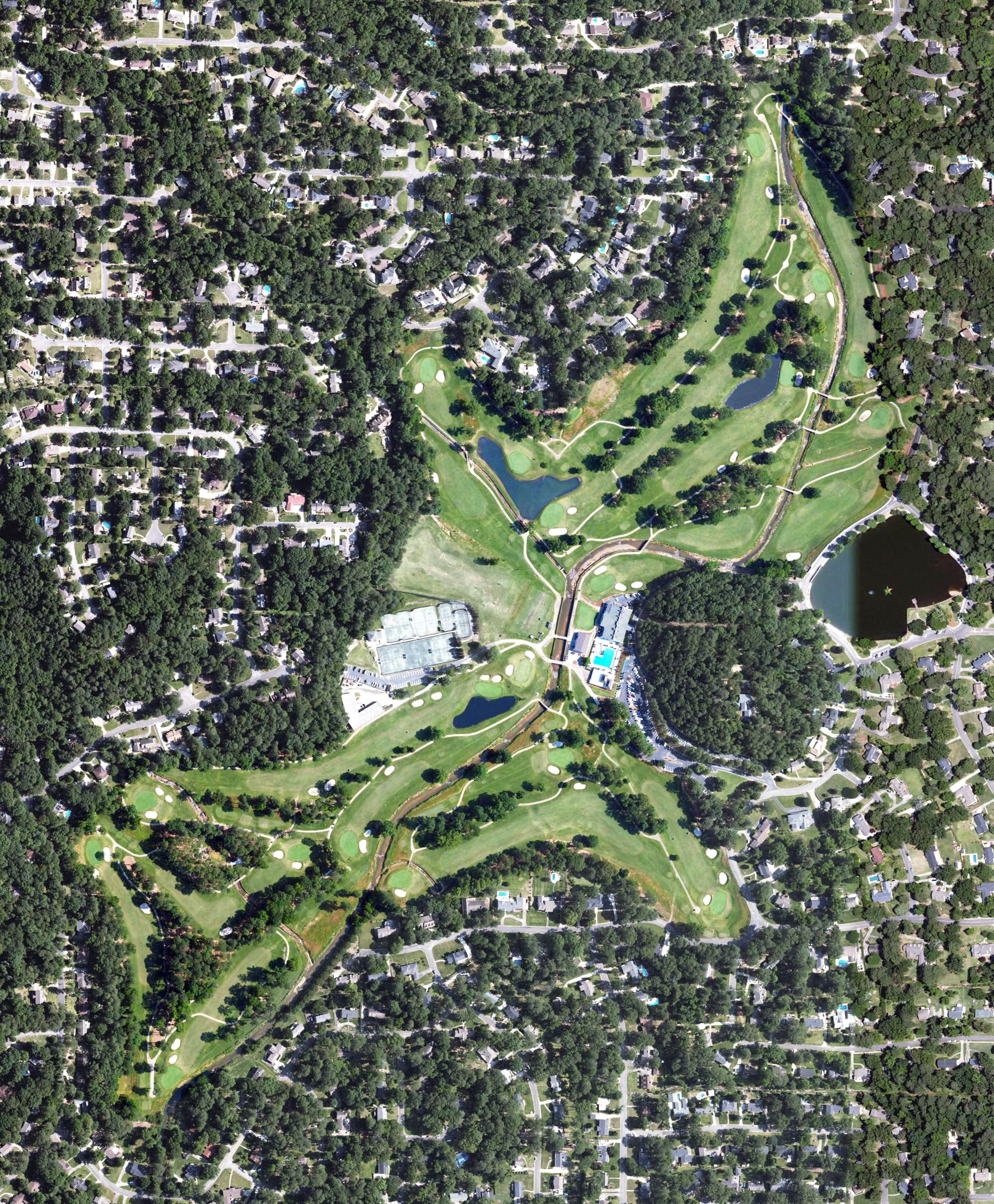 Aerial view of Hoover Country Club, AL, with its hole routing marked