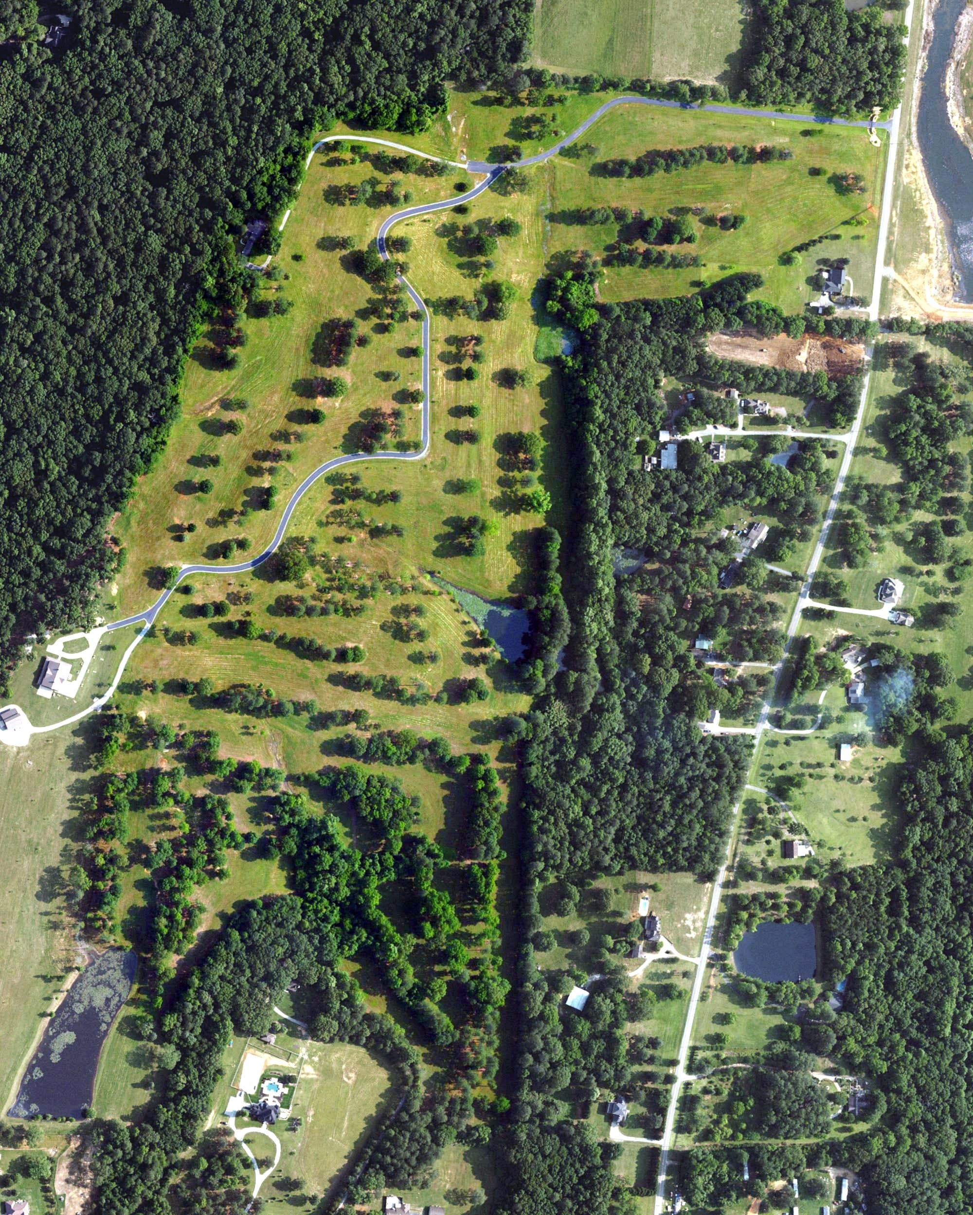 Aerial view of Indian Hills Golf Club, AL, with its hole routing marked