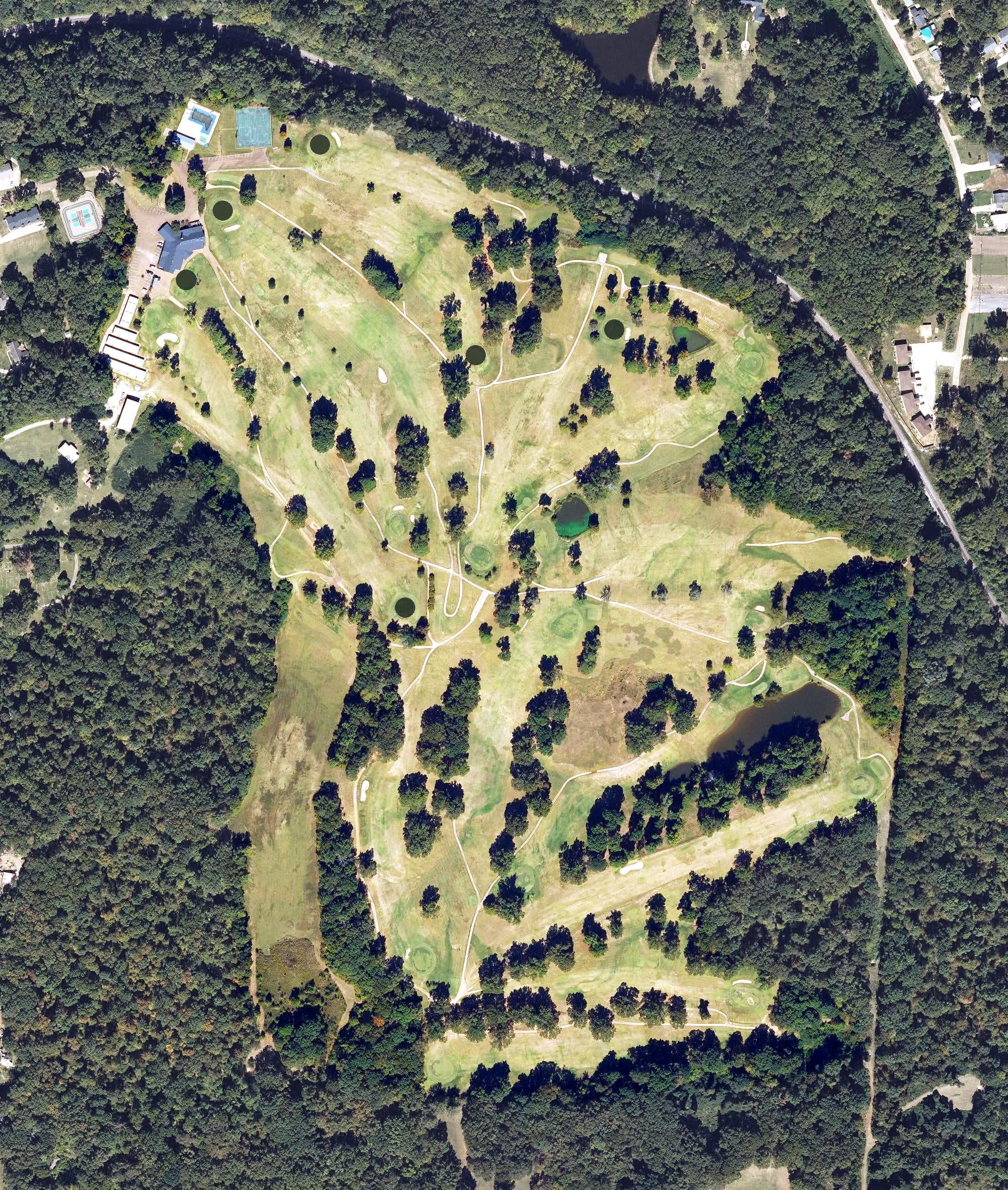 Aerial view of Forrest City Country Club, AR, with its hole routing marked