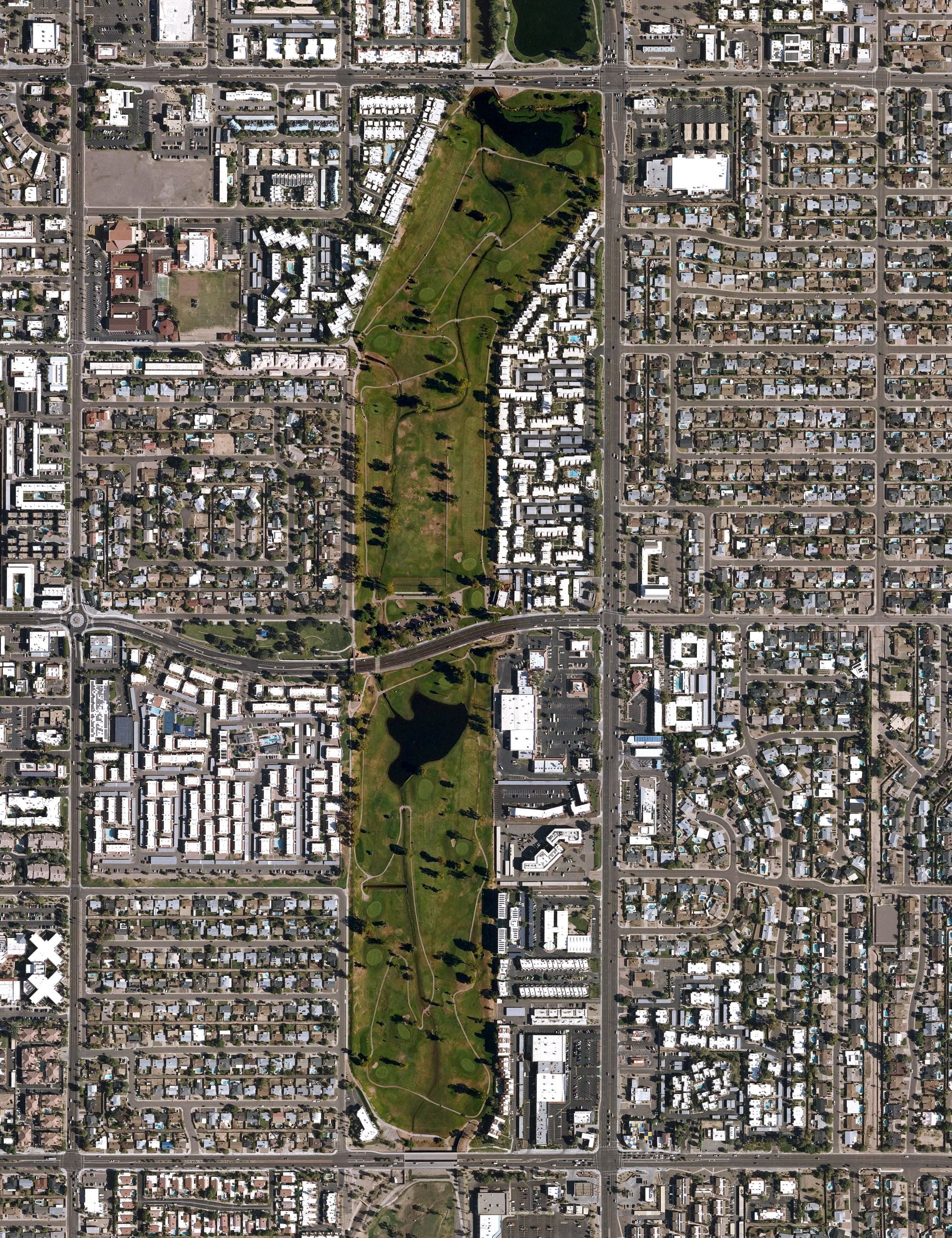 Aerial view of Continental Golf Club (Scottsdale), AZ, with its hole routing marked