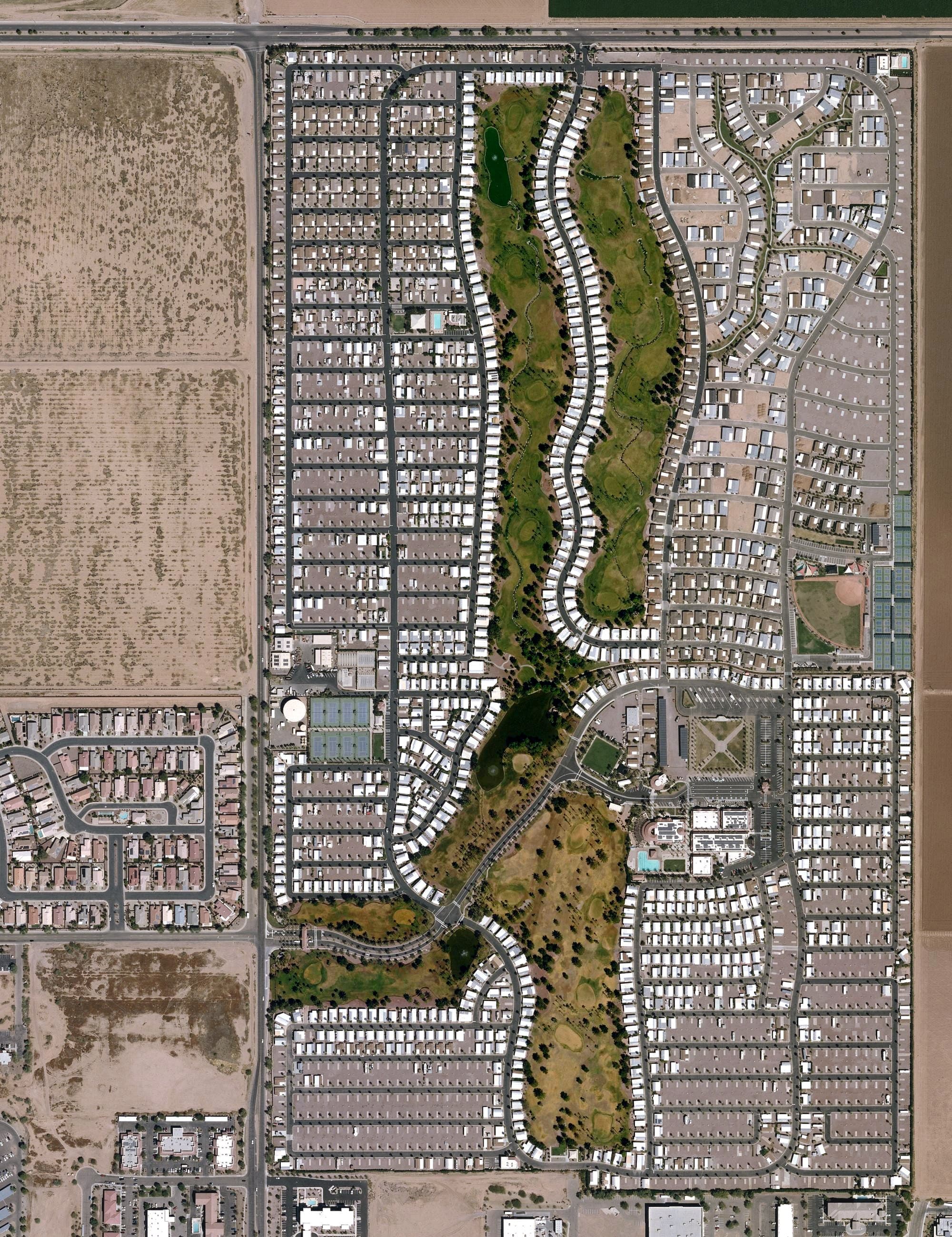 Aerial view of Palm Creek Resort & Residences, AZ, with its hole routing marked