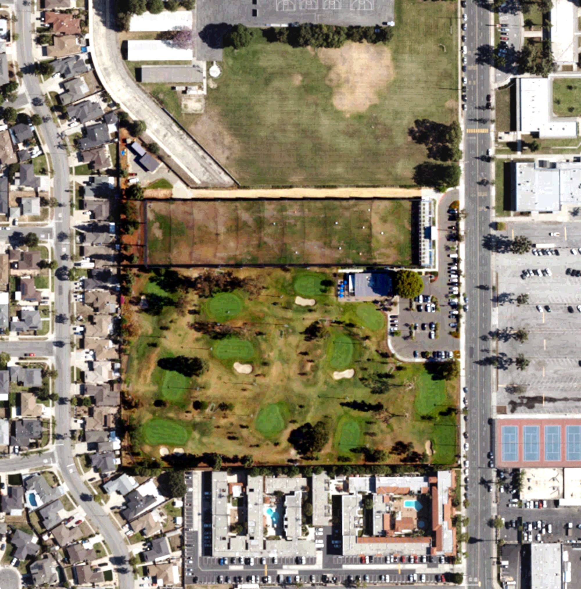 Aerial view of Don Knabe Golf Center & Junior Academy, CA, with its hole routing marked