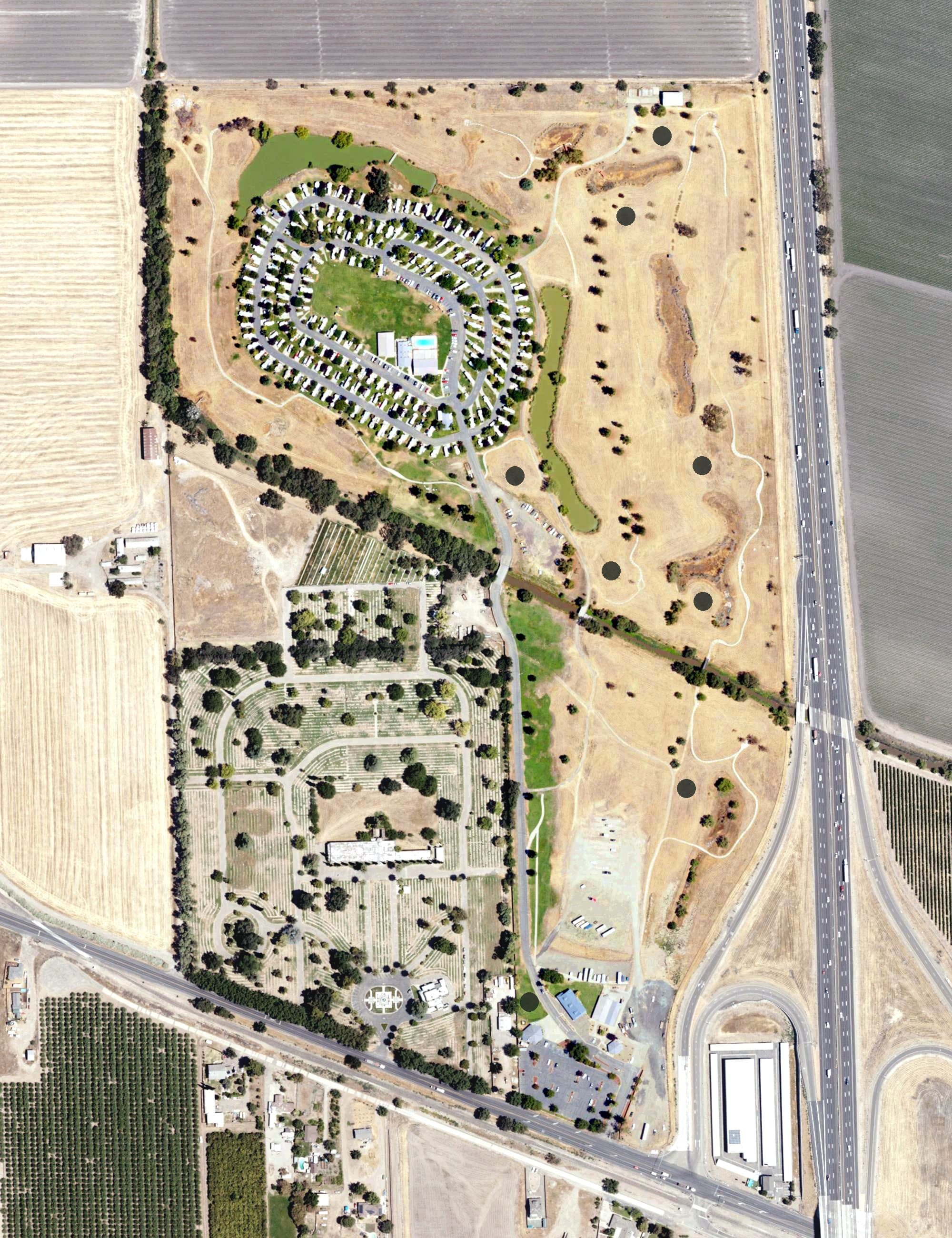 Aerial view of French Camp RV Park & Golf Course, CA, with its hole routing marked