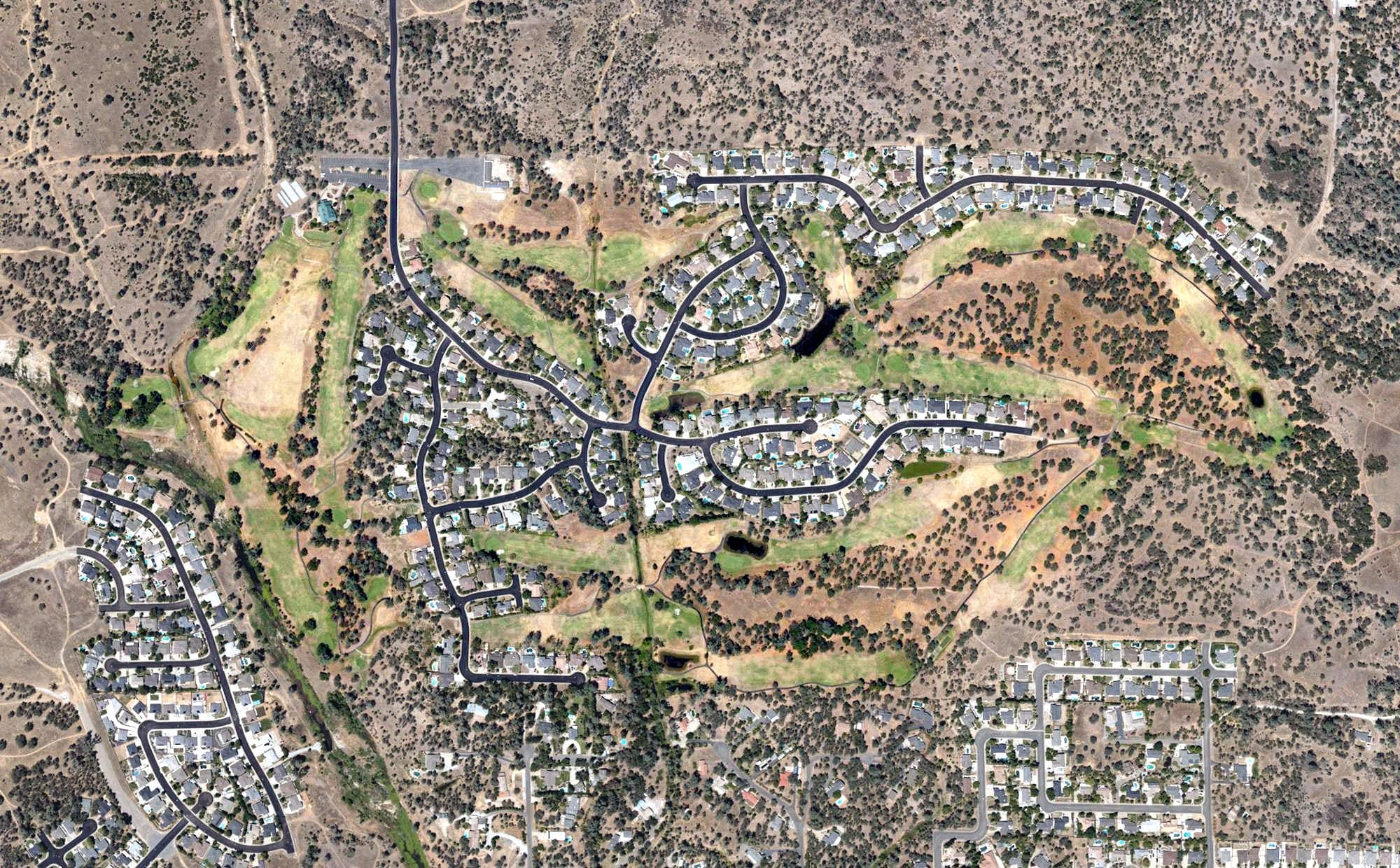 Aerial view of Gold Hills Golf Club, CA, with its hole routing marked