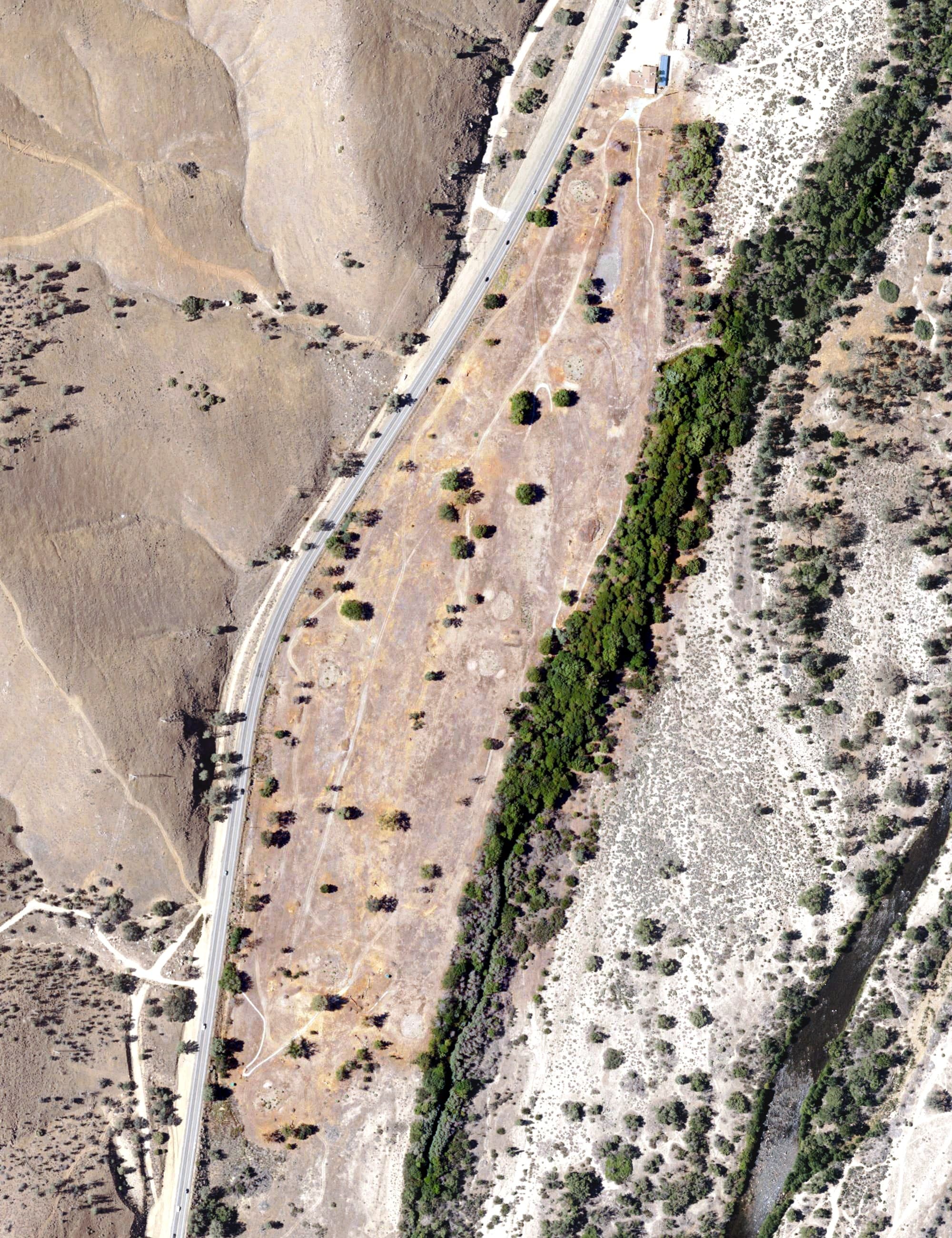 Aerial view of Kern Valley Golf Course, CA, with its hole routing marked