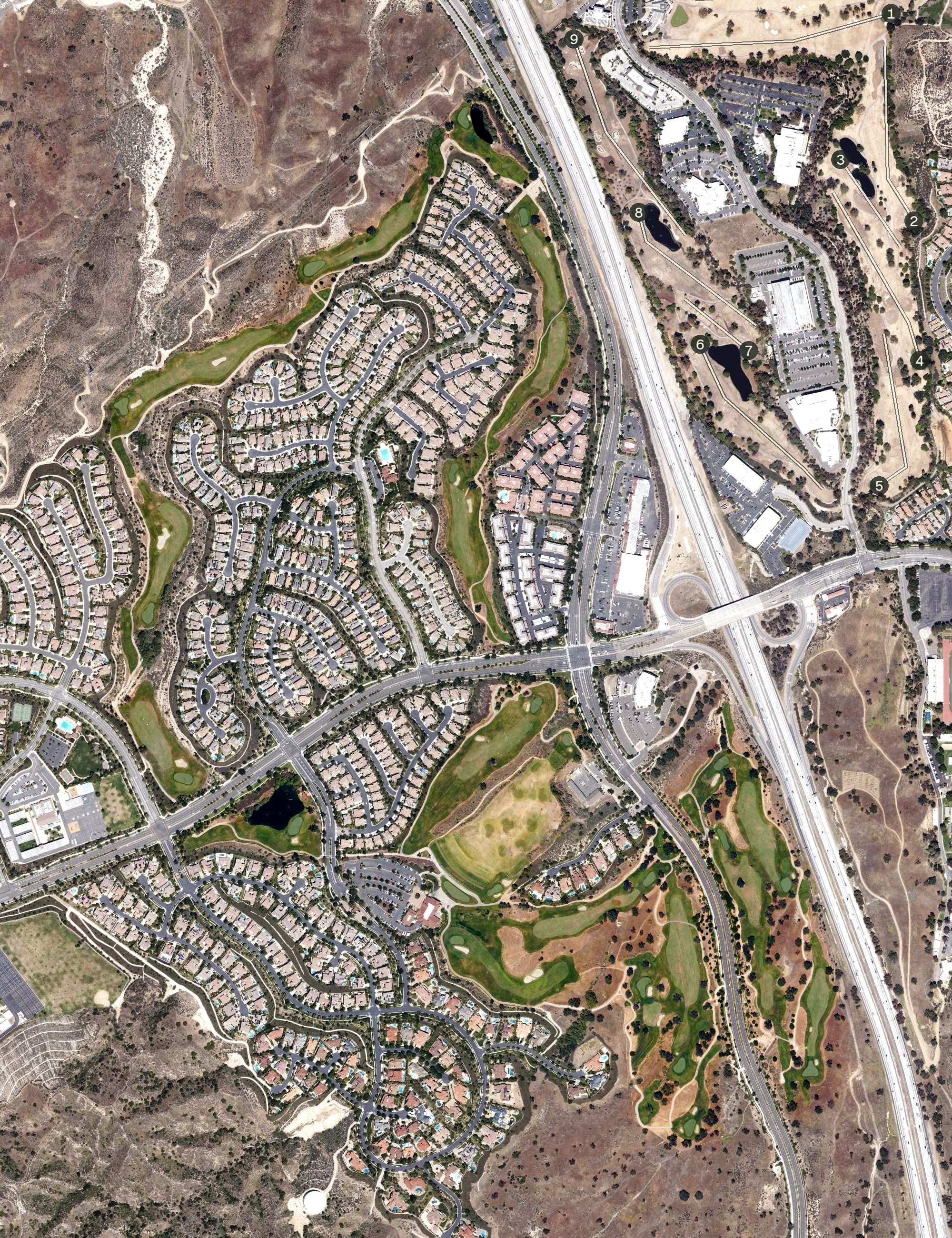 Aerial view of The Oaks Club at Valencia, CA, with its hole routing marked