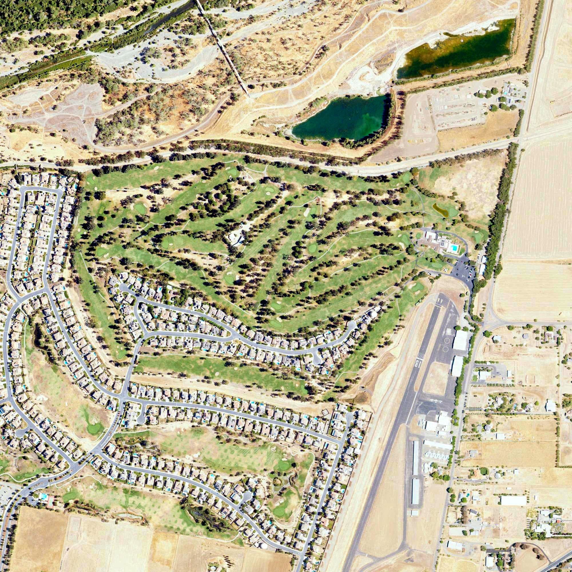 Aerial view of Wild Wings Golf Club, CA, with its hole routing marked