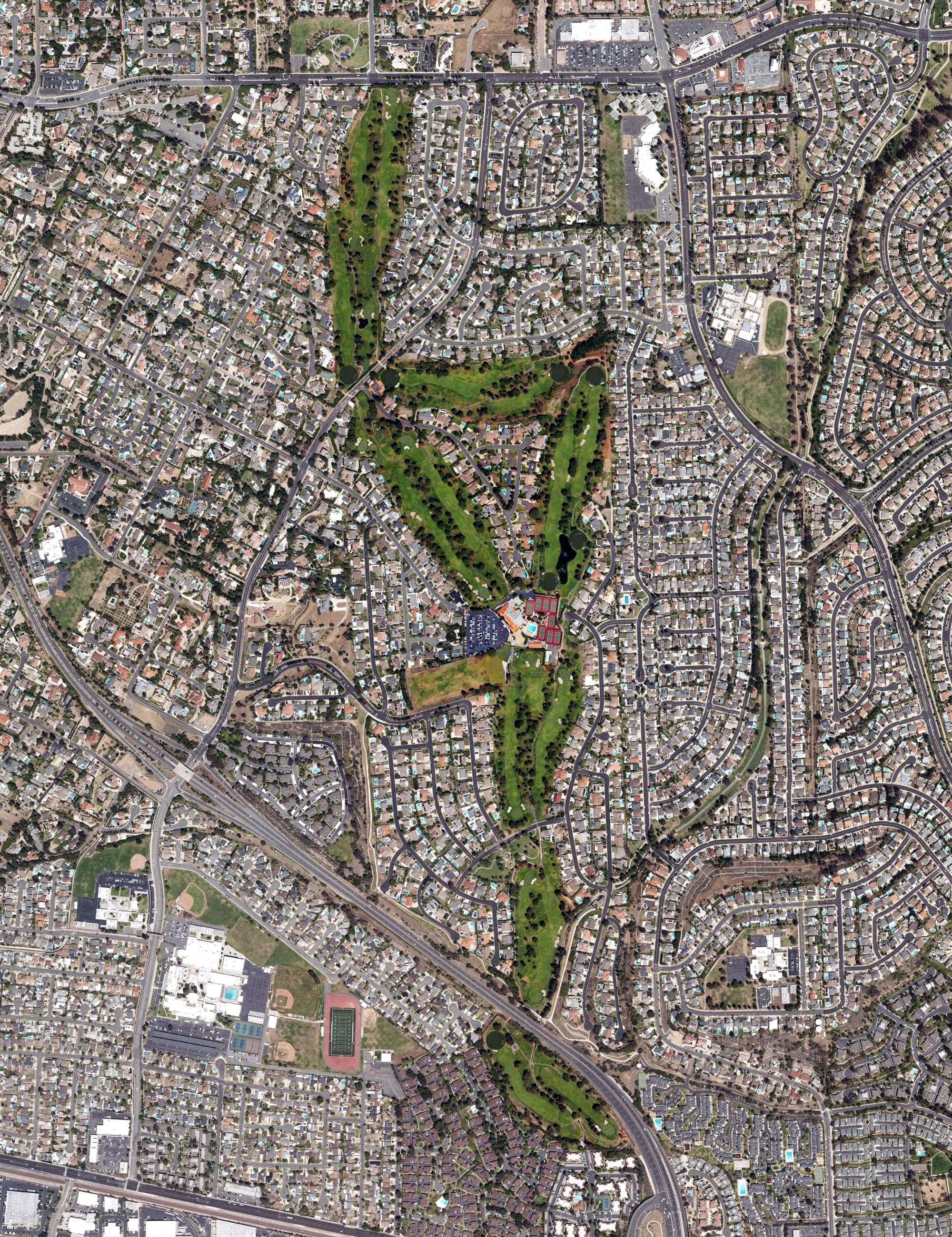 Aerial view of Yorba Linda Golf Course, CA, with its hole routing marked