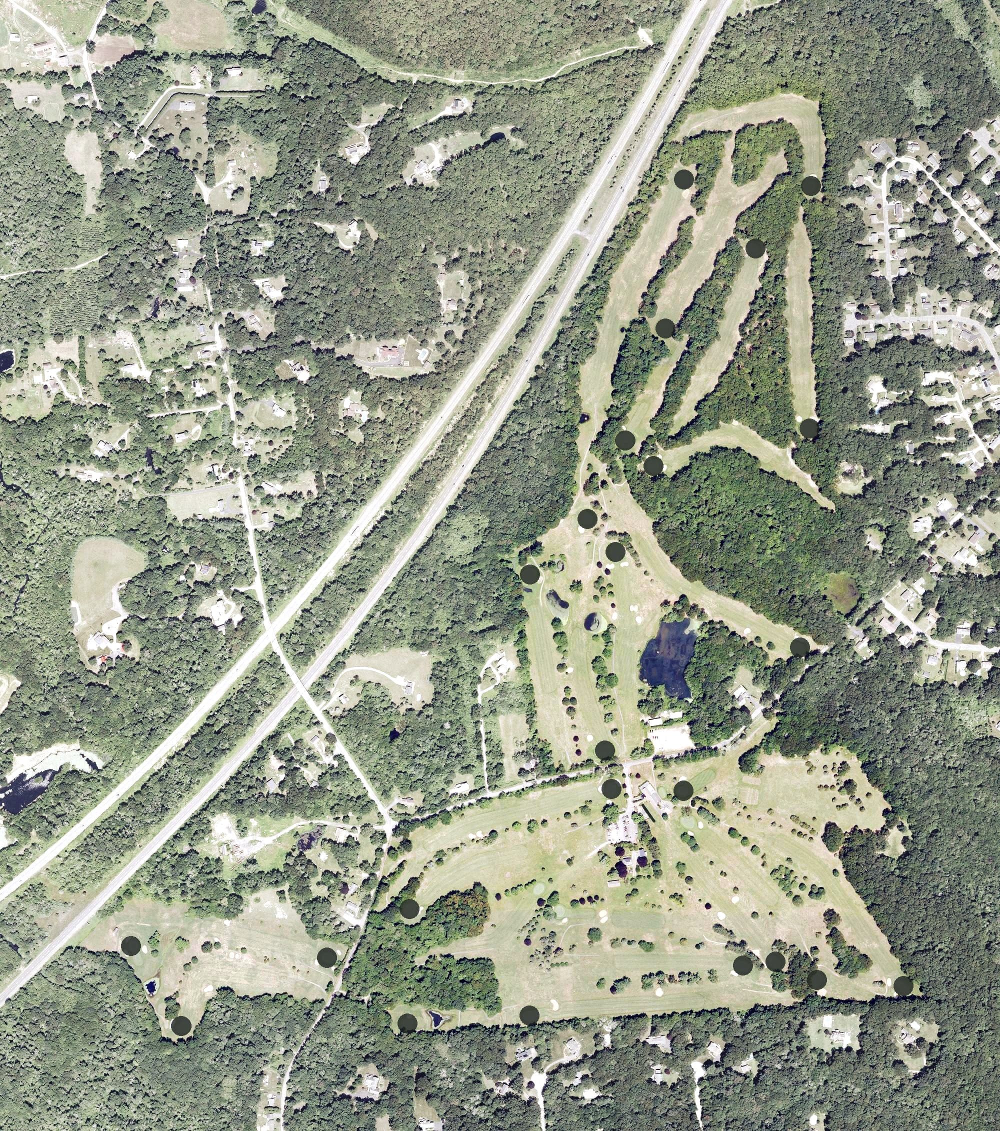Aerial view of Elmridge Golf Course, CT, with its hole routing marked