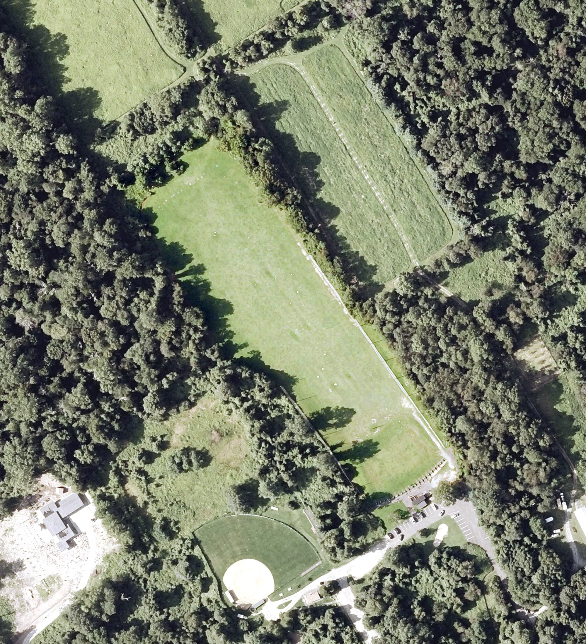 Aerial view of H. Smith Richardson Driving Range, CT, with its hole routing marked