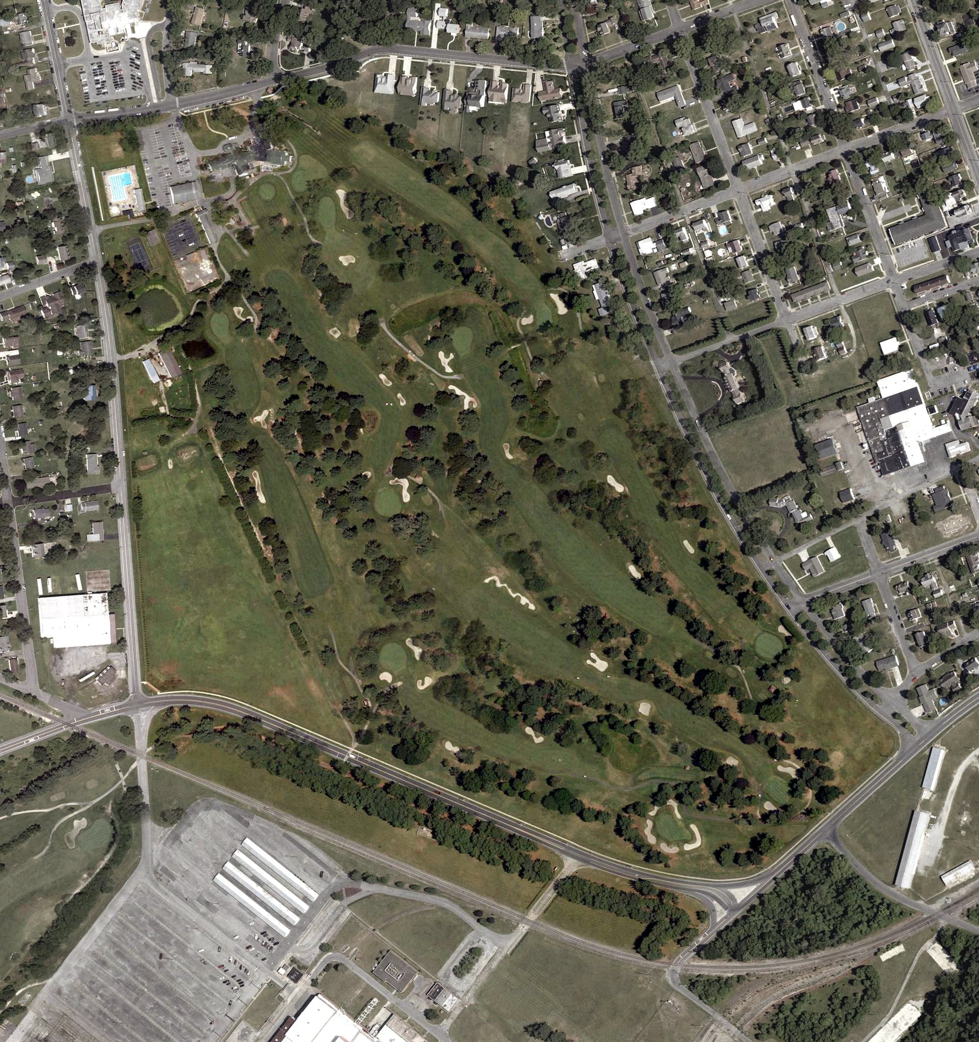 Aerial view of Hooper's Landing Golf Course, DE, with its hole routing marked