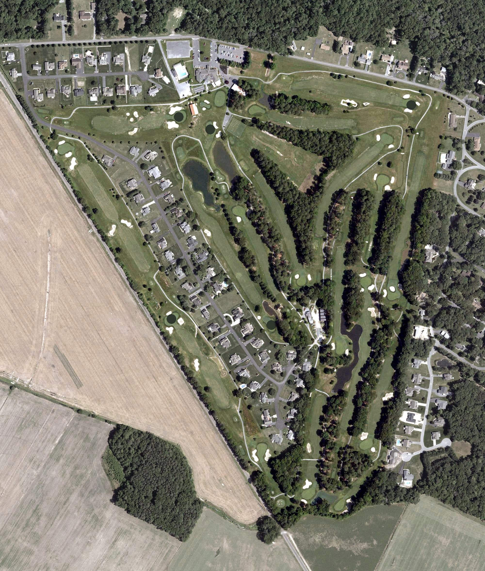 Aerial view of Mulligans Pointe, DE, with its hole routing marked