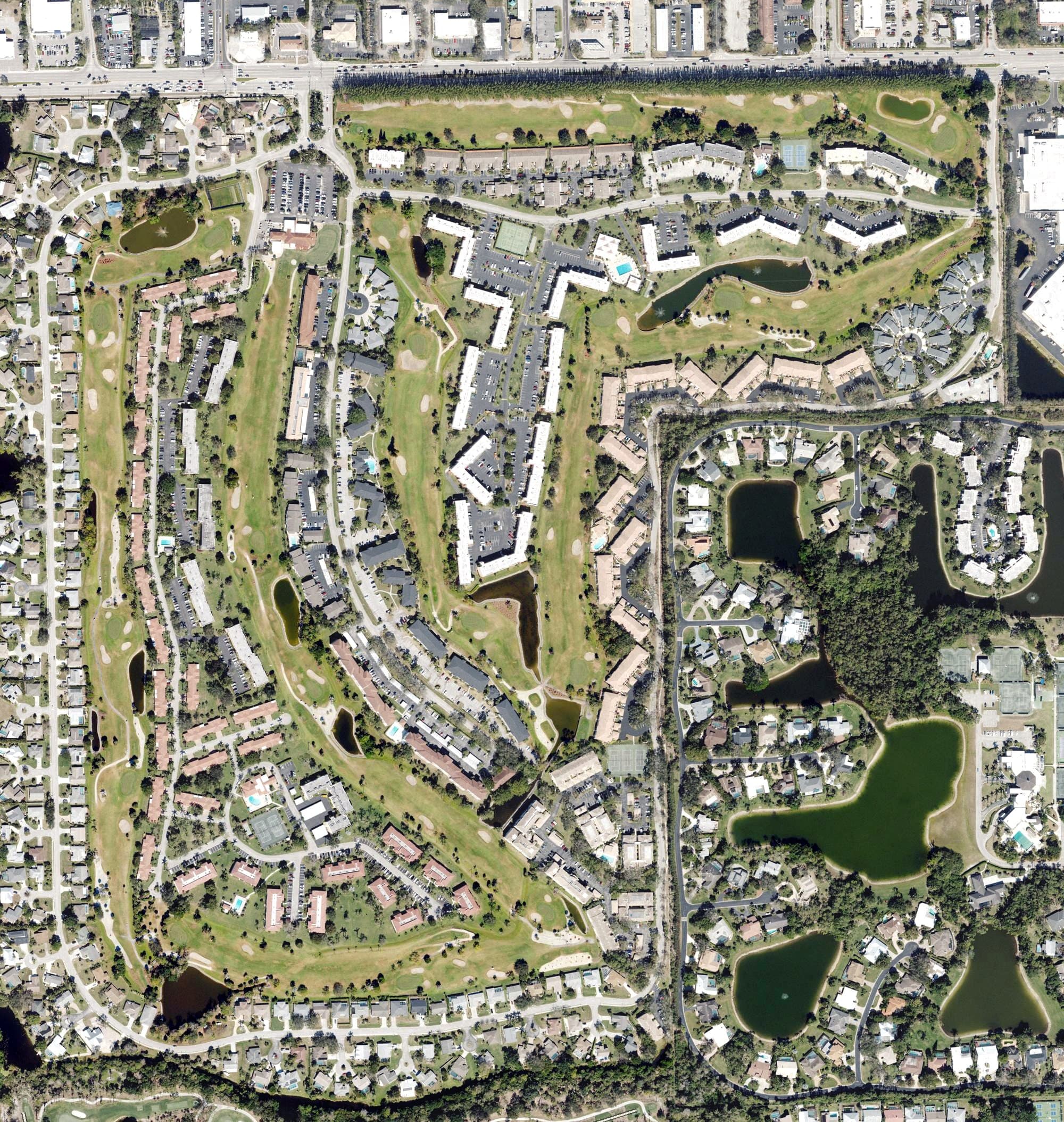 Aerial view of Quail Run Golf Club, FL, with its hole routing marked