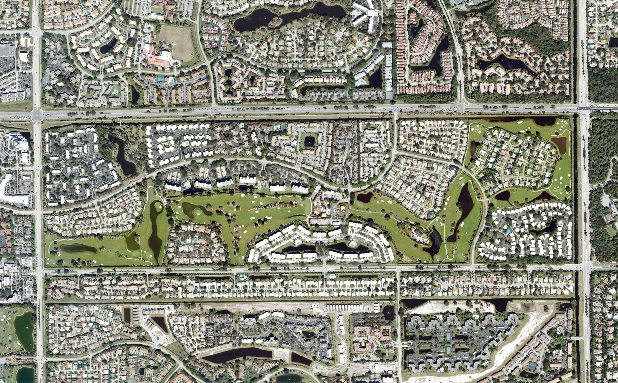 Aerial view of Via Mizner Golf & Country Club, FL, with its hole routing marked