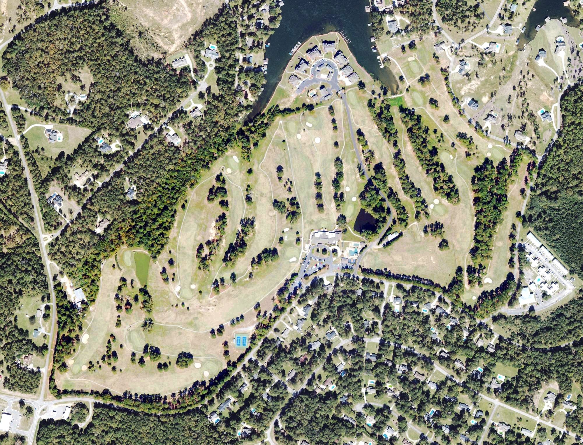 Aerial view of The Club at Lake Sinclair, GA, with its hole routing marked