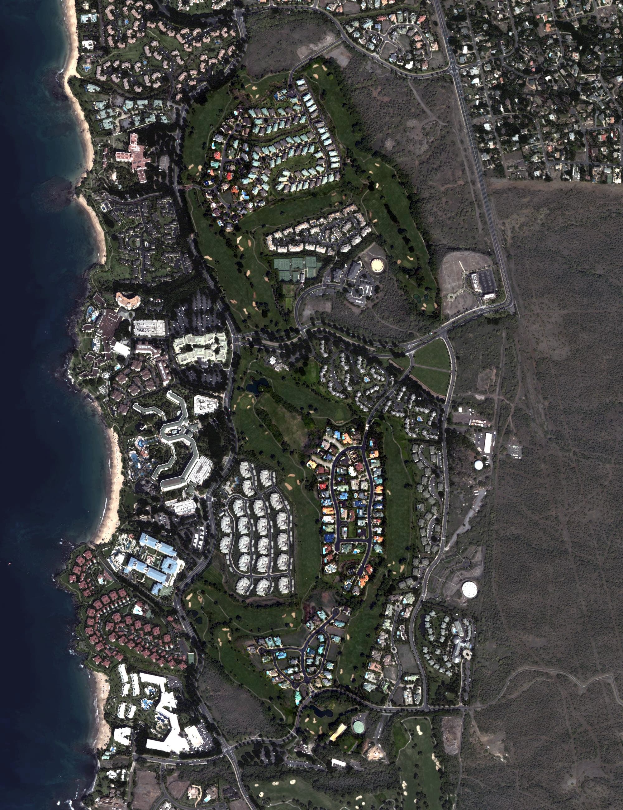 Aerial view of Wailea Blue Course, HI, with its hole routing marked