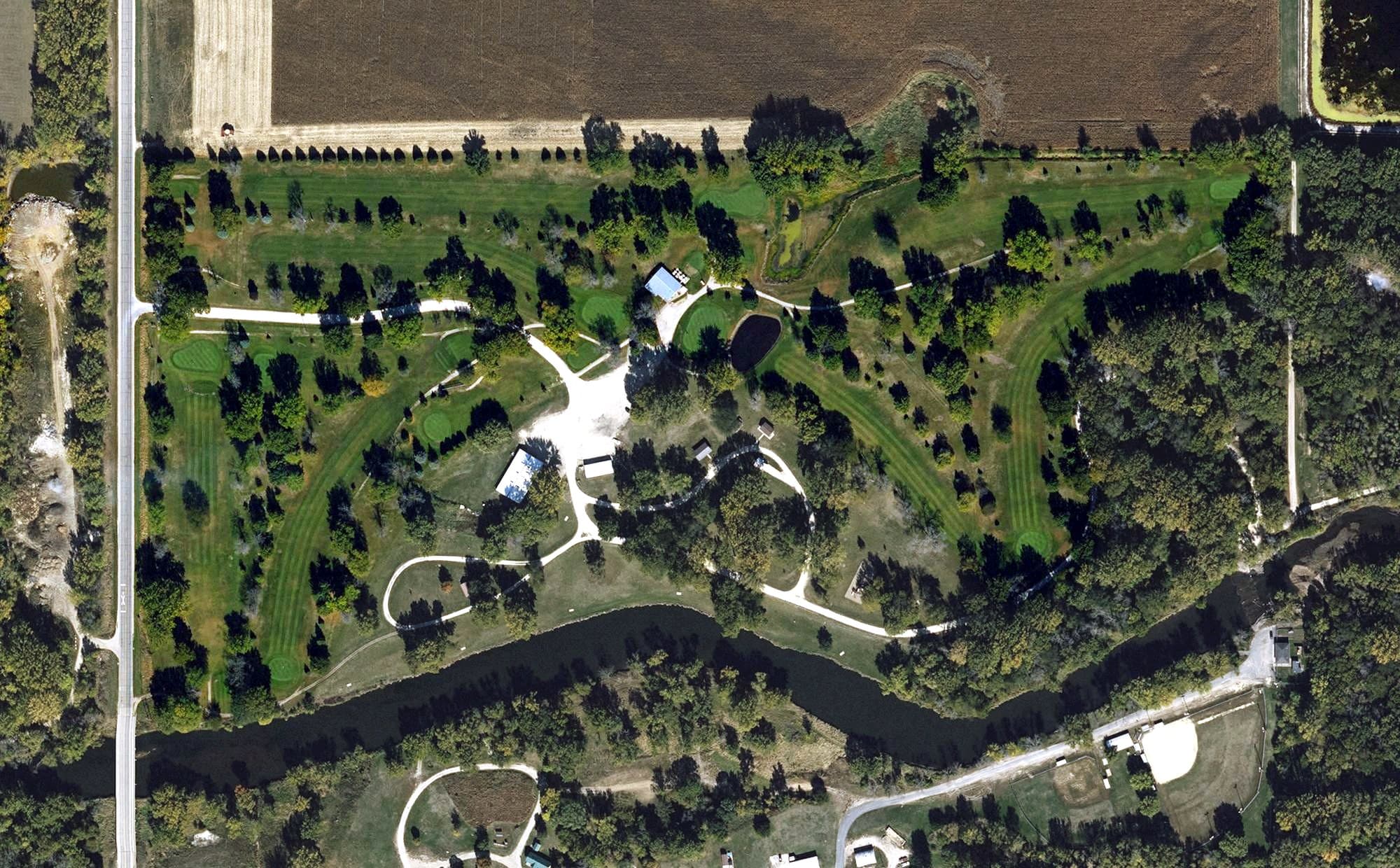 Aerial view of Beaver Meadows Golf Club, IA, with its hole routing marked