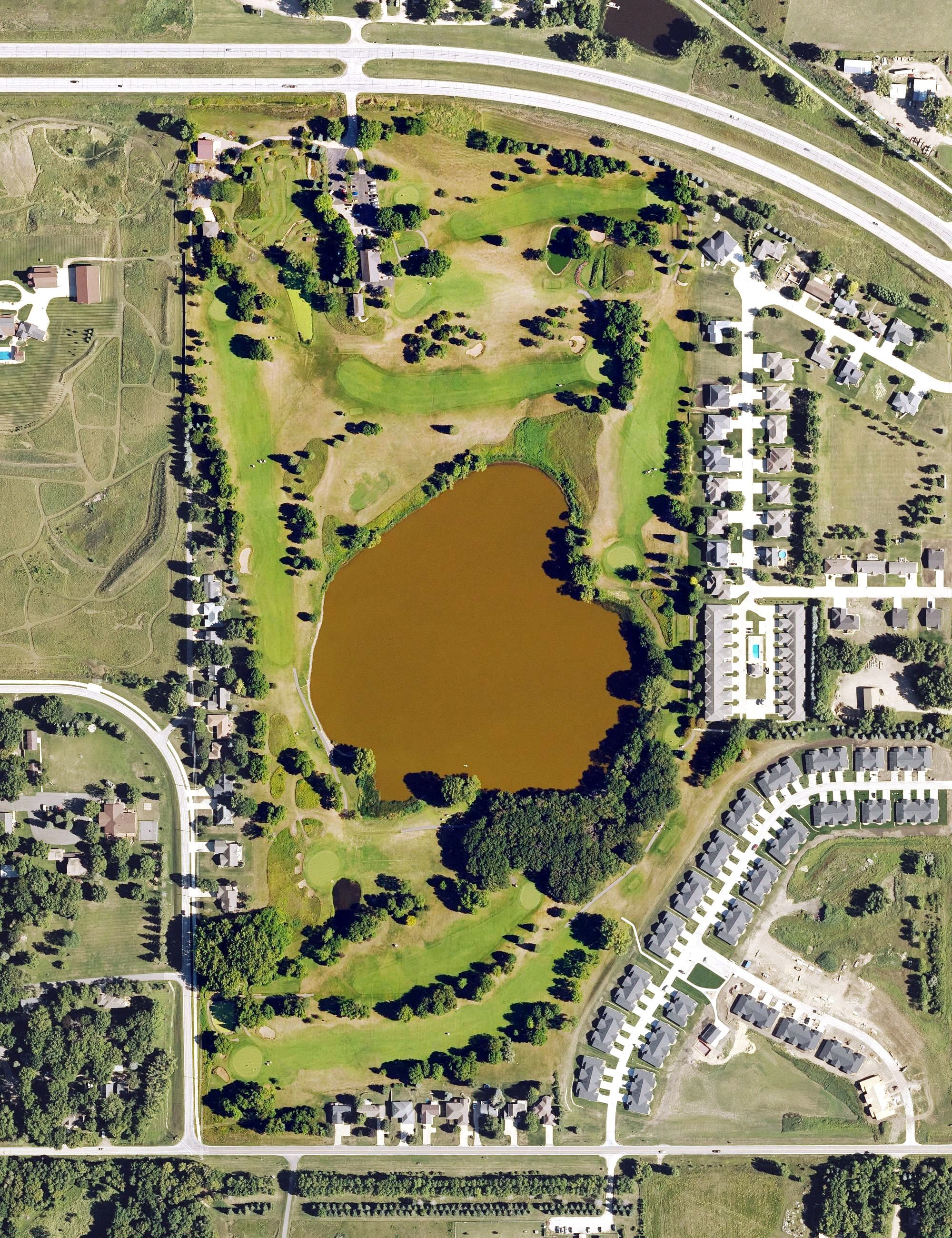 Aerial view of Indian Hills Golf Club, IA, with its hole routing marked