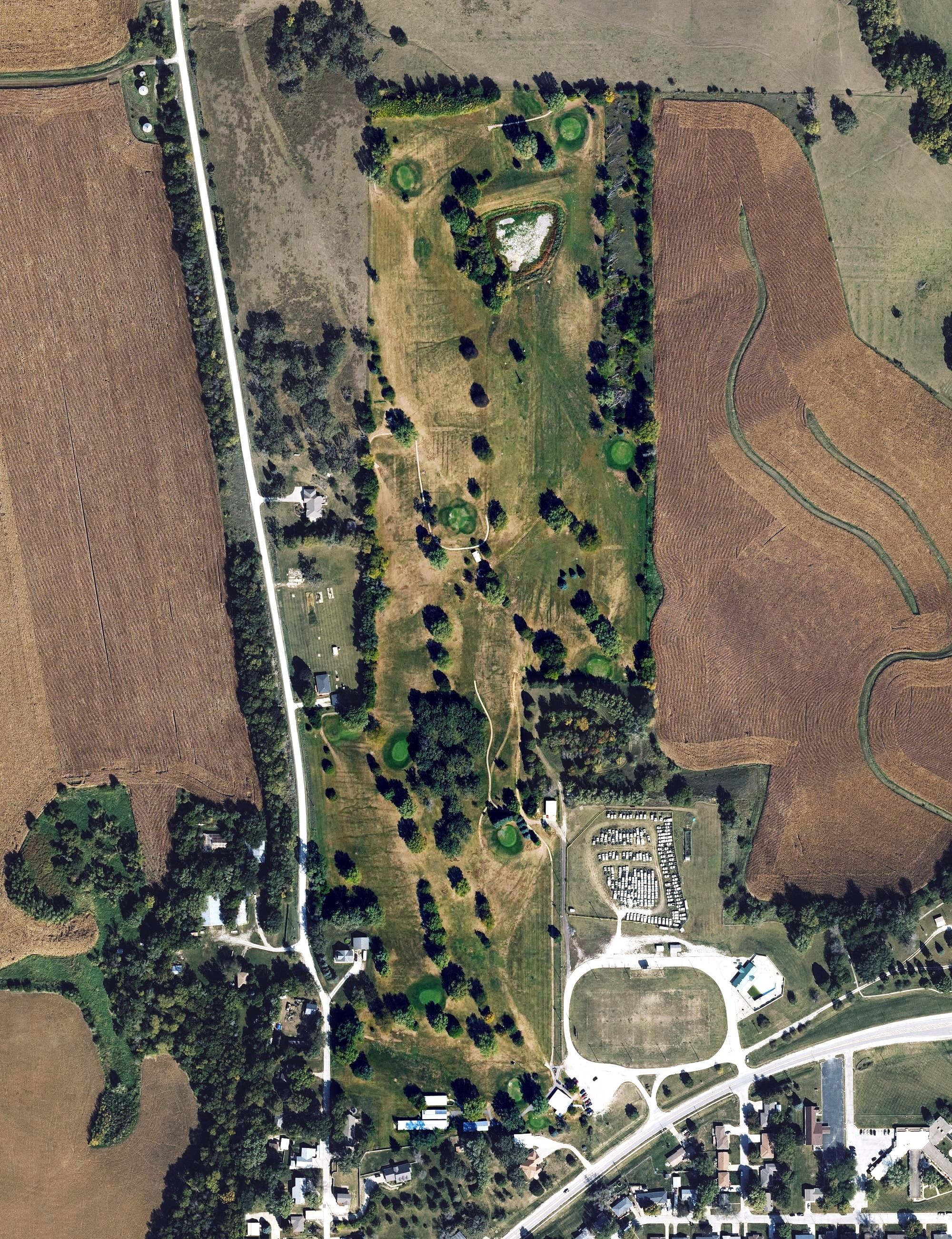 Aerial view of Oakland Country Club, IA, with its hole routing marked