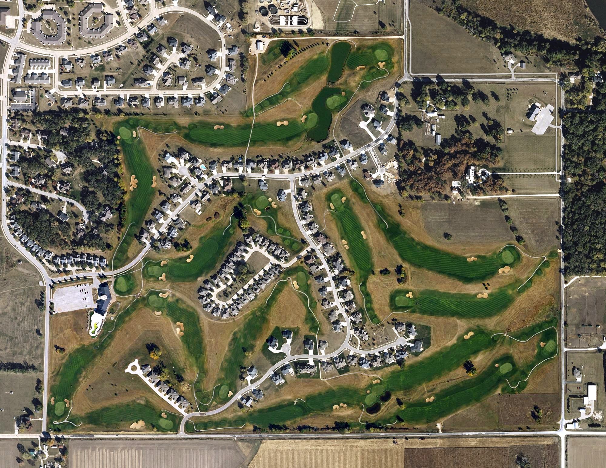 Aerial view of Prairie Links Golf Course & Event Center, IA, with its hole routing marked