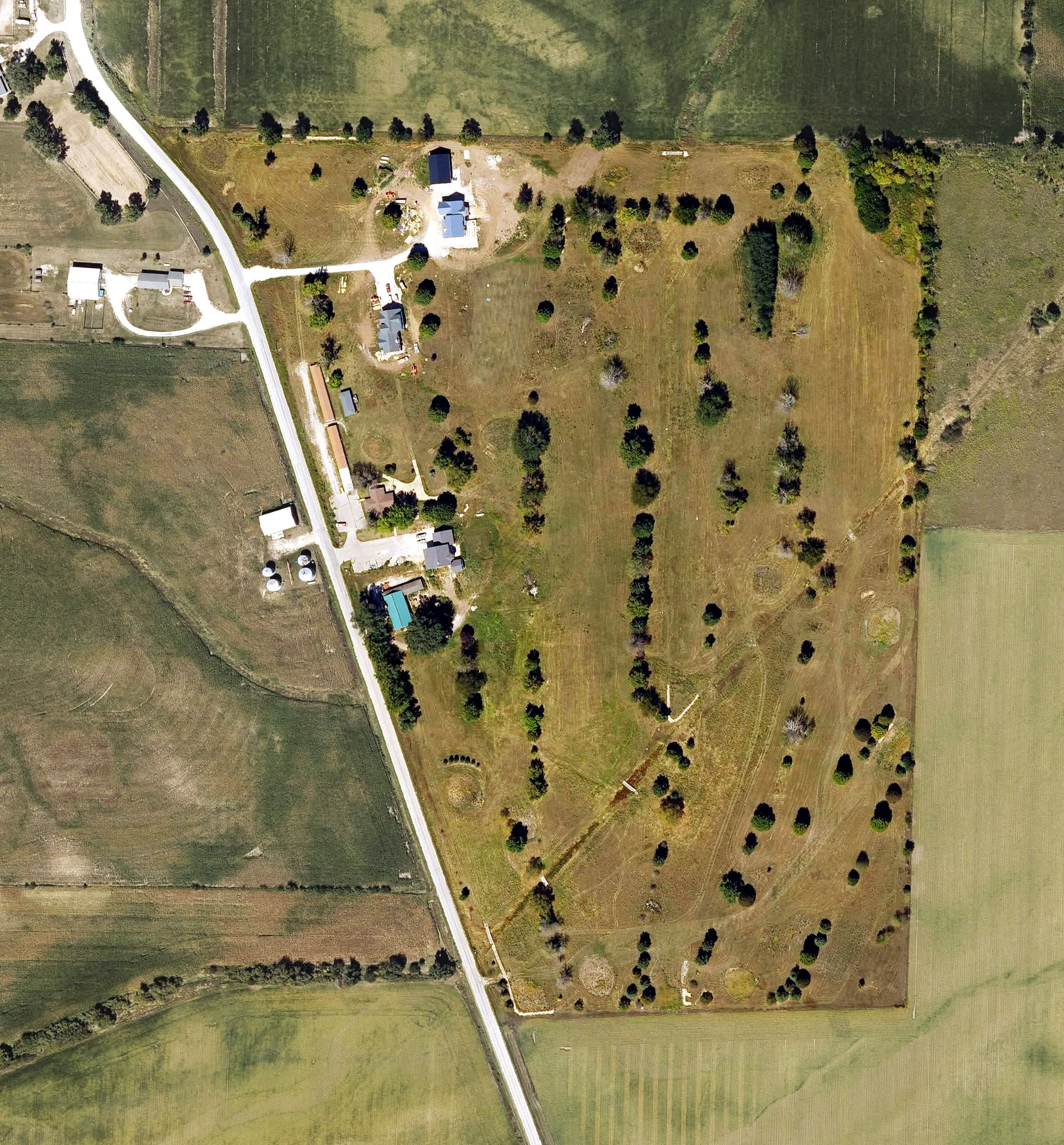 Aerial view of Rolling Acres Golf Course, IA, with its hole routing marked
