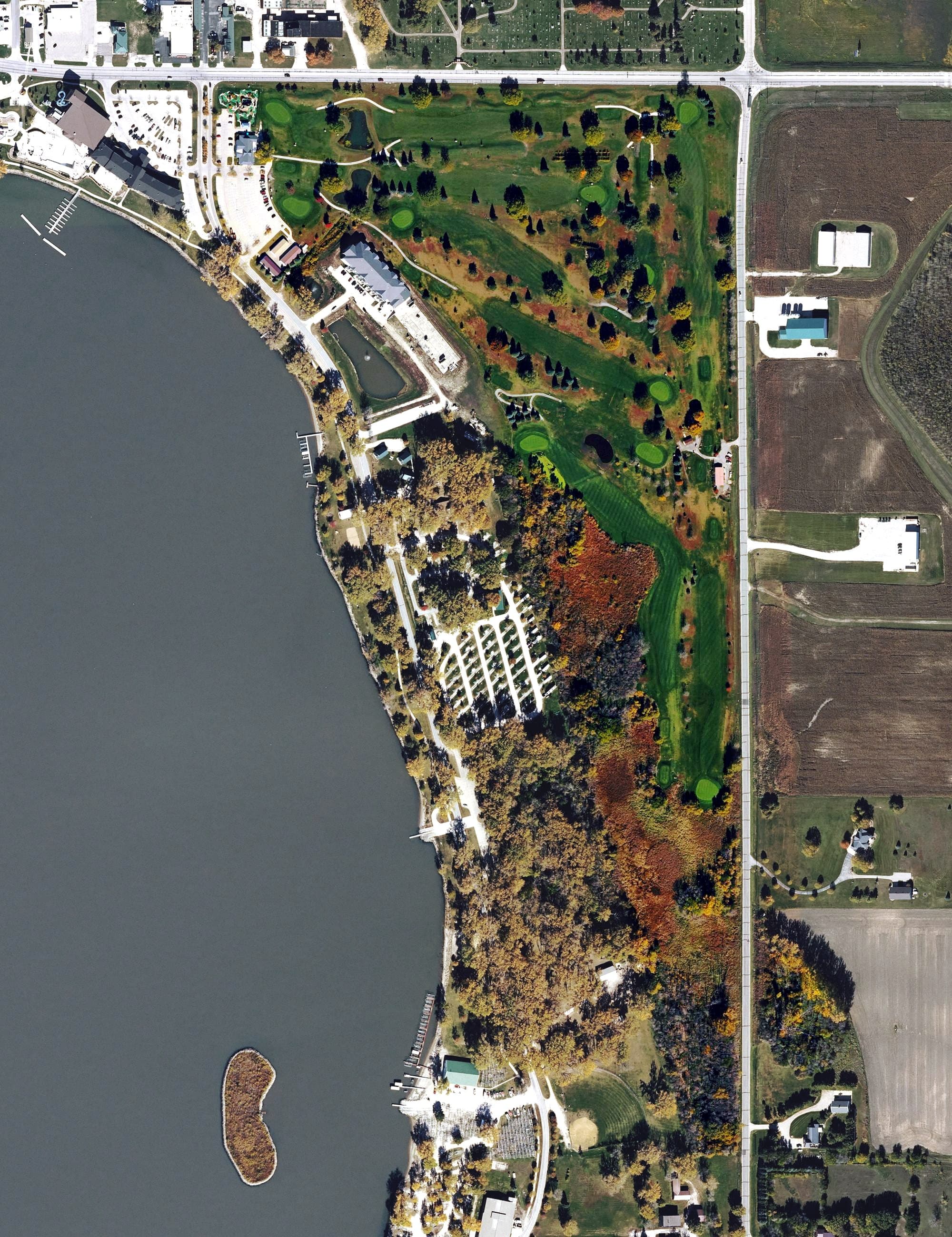 Aerial view of Storm Lake Golf Course, IA, with its hole routing marked