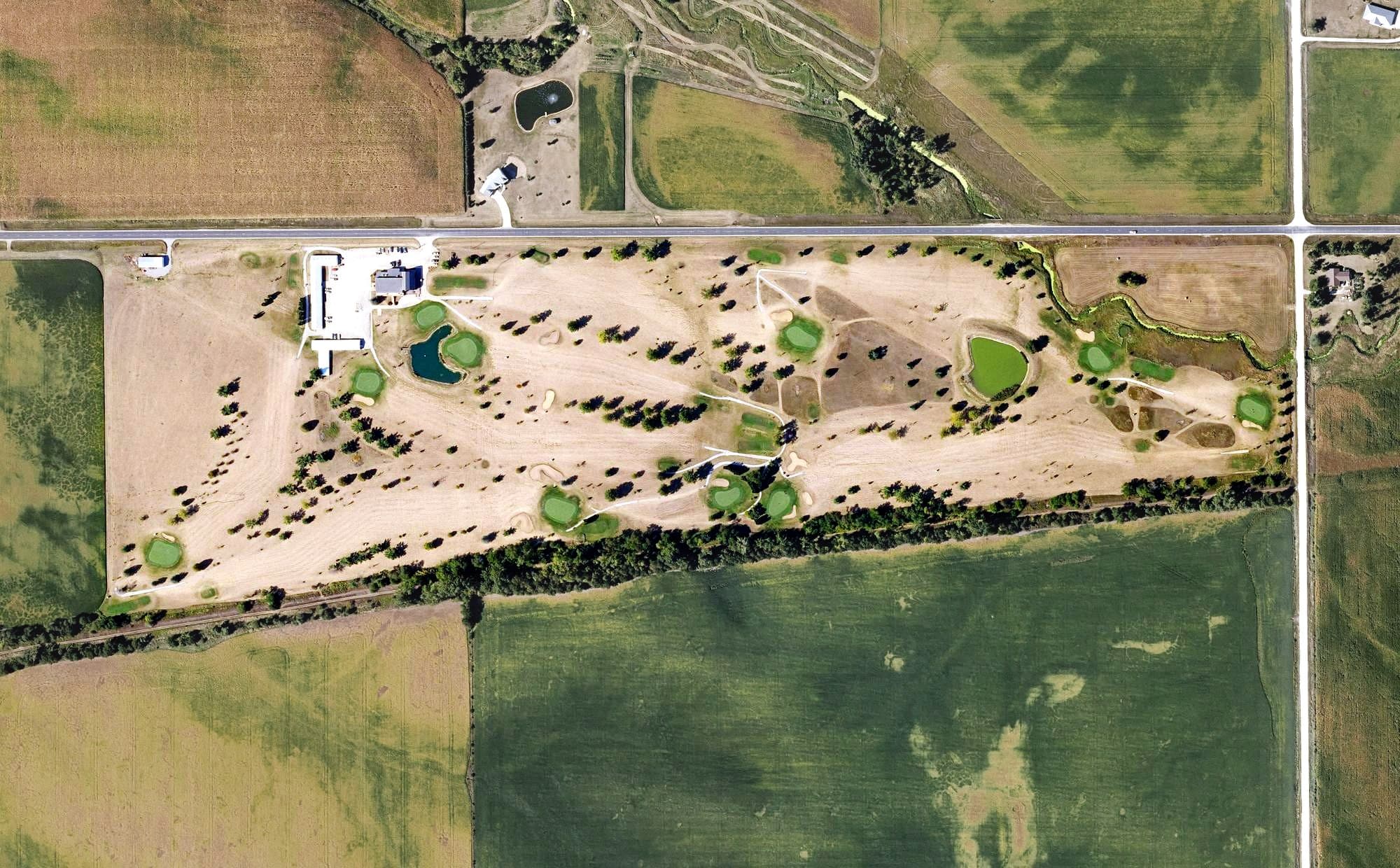 Aerial view of Tara Hills Country Club, IA, with its hole routing marked
