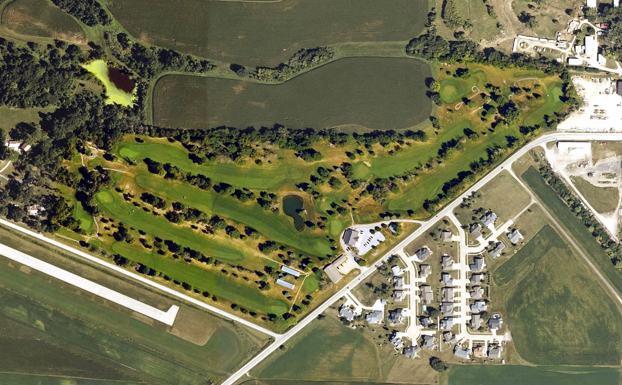 Aerial view of Tipton Golf and Country Club, IA, with its hole routing marked
