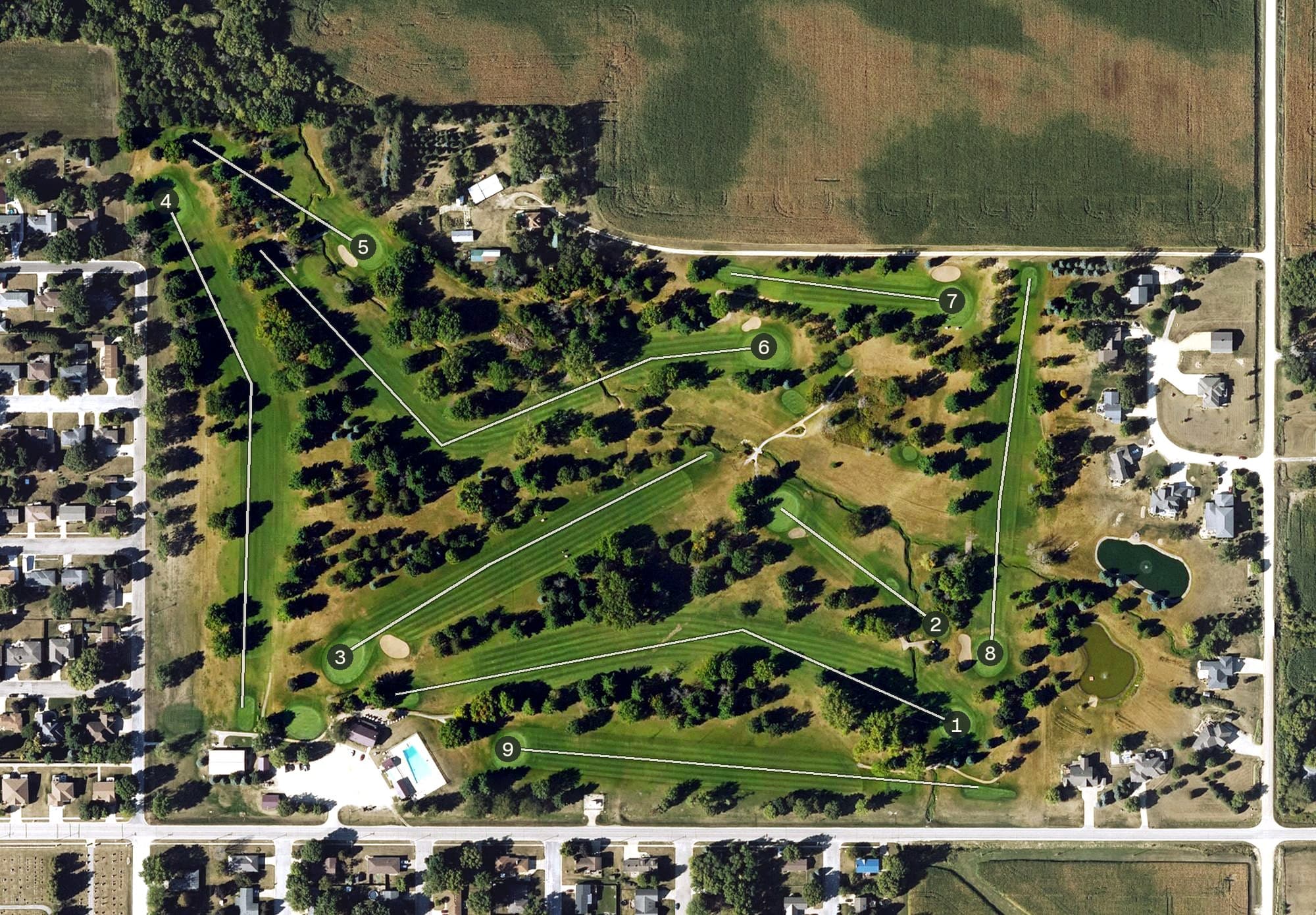 Aerial view of Willow Run Country Club, IA, with its hole routing marked