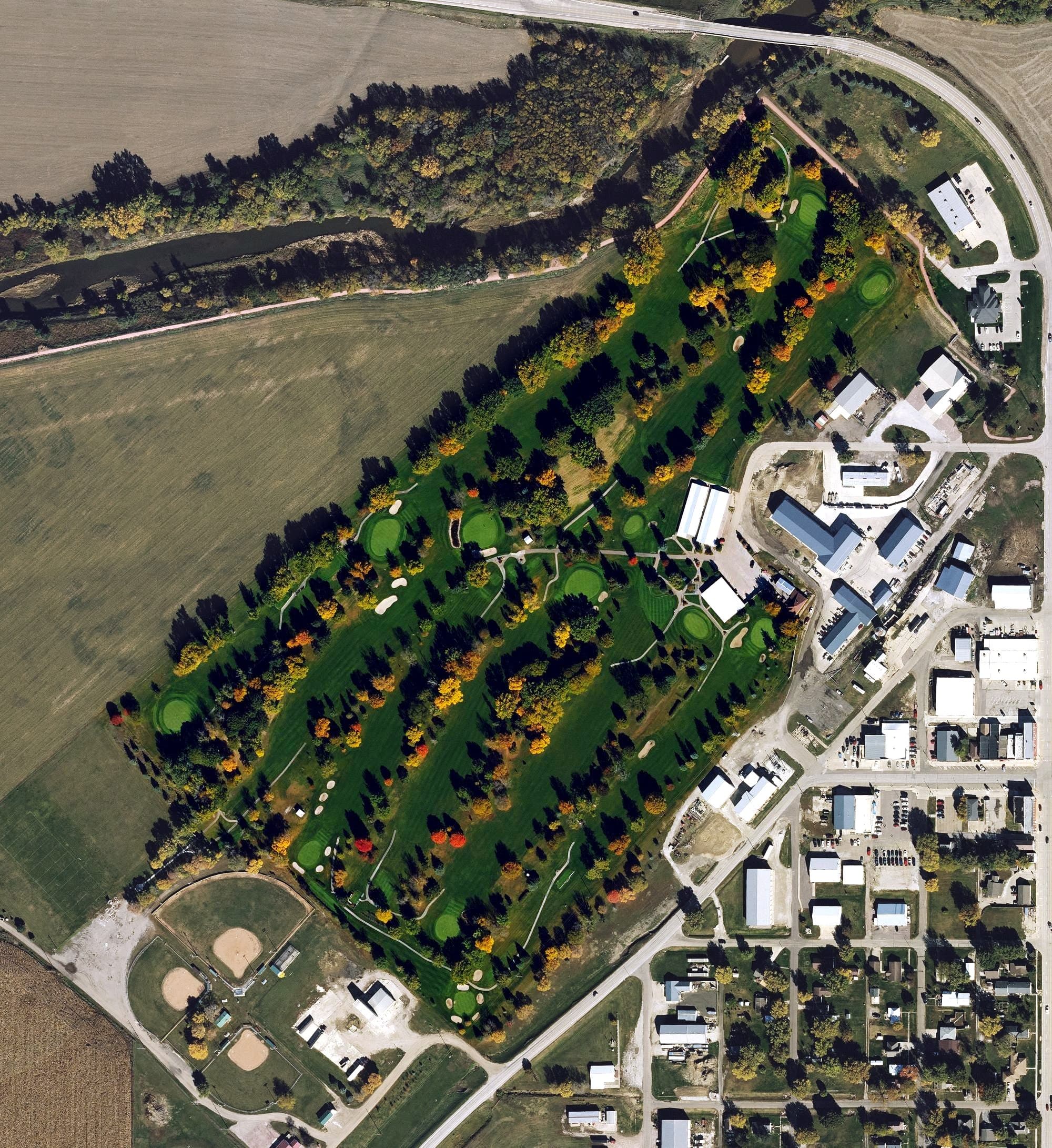 Aerial view of Willow Vale Golf Club, IA, with its hole routing marked