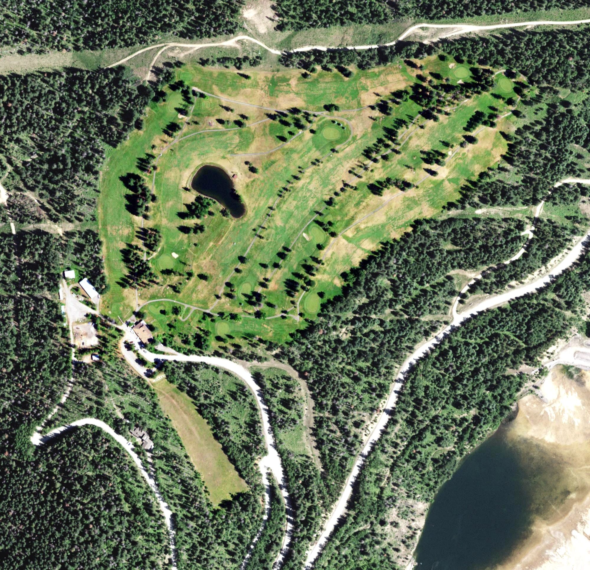 Aerial view of Shoshone Country Club, ID, with its hole routing marked