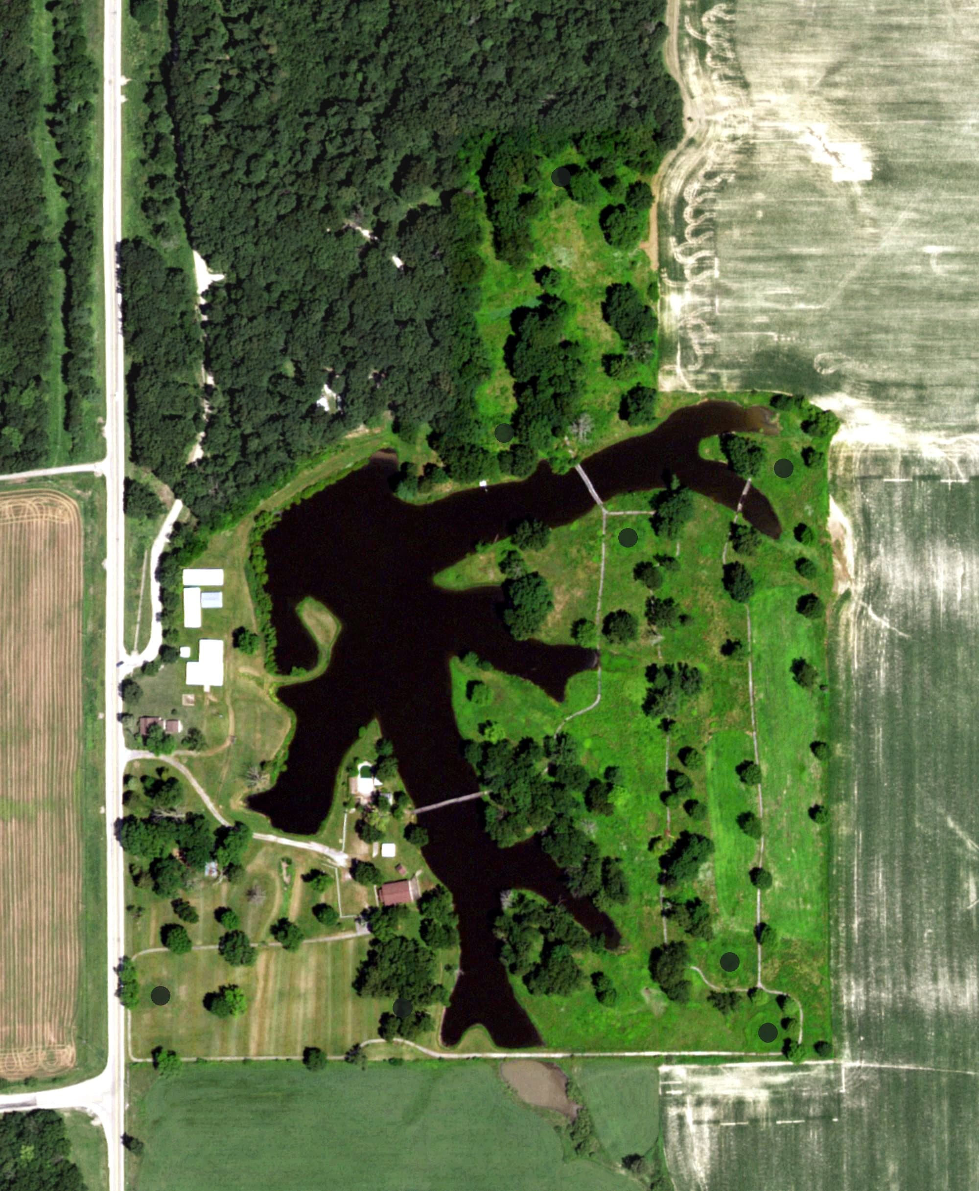 Aerial view of Gillespie Country Club, IL, with its hole routing marked