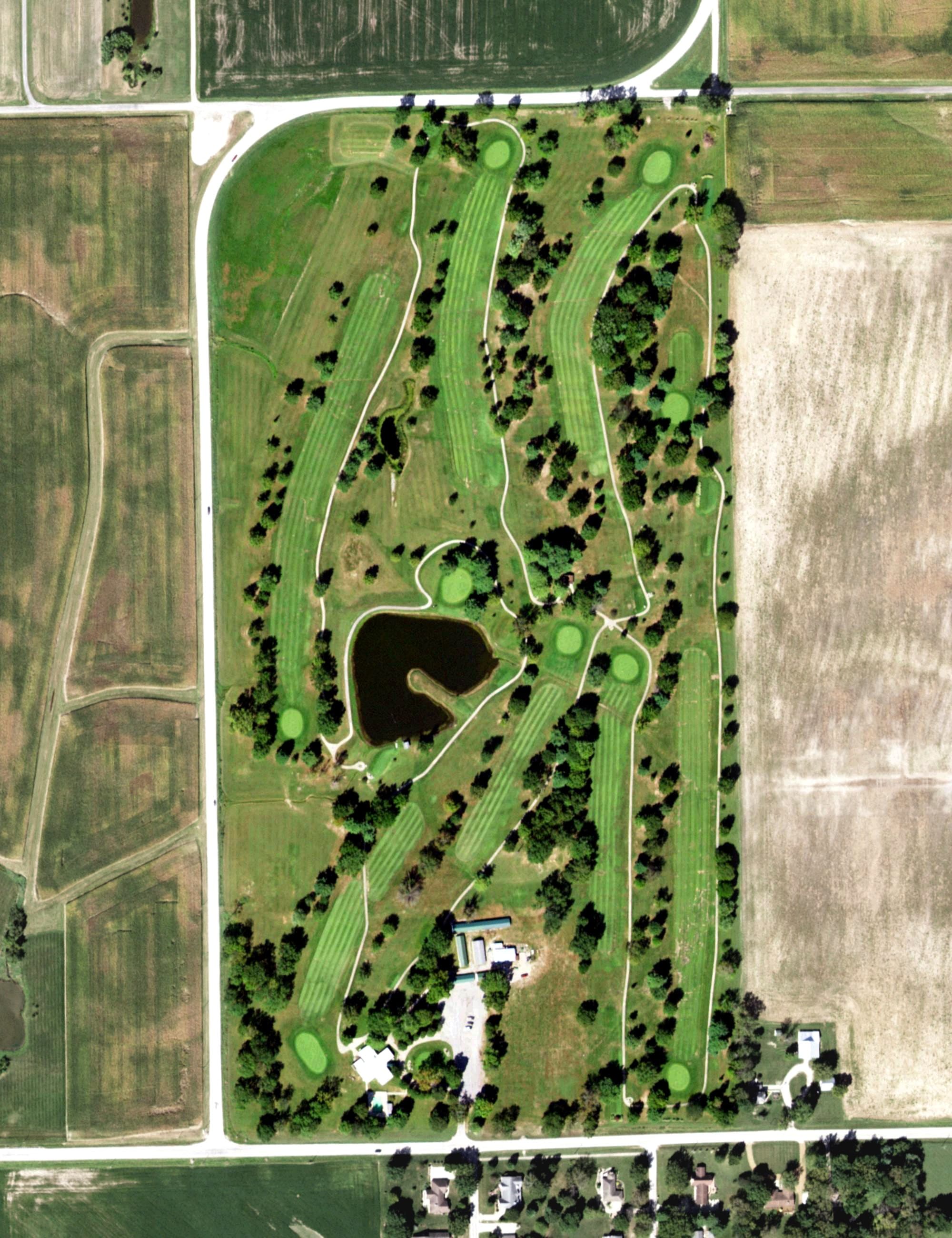 Aerial view of Greeville Country Club, IL, with its hole routing marked