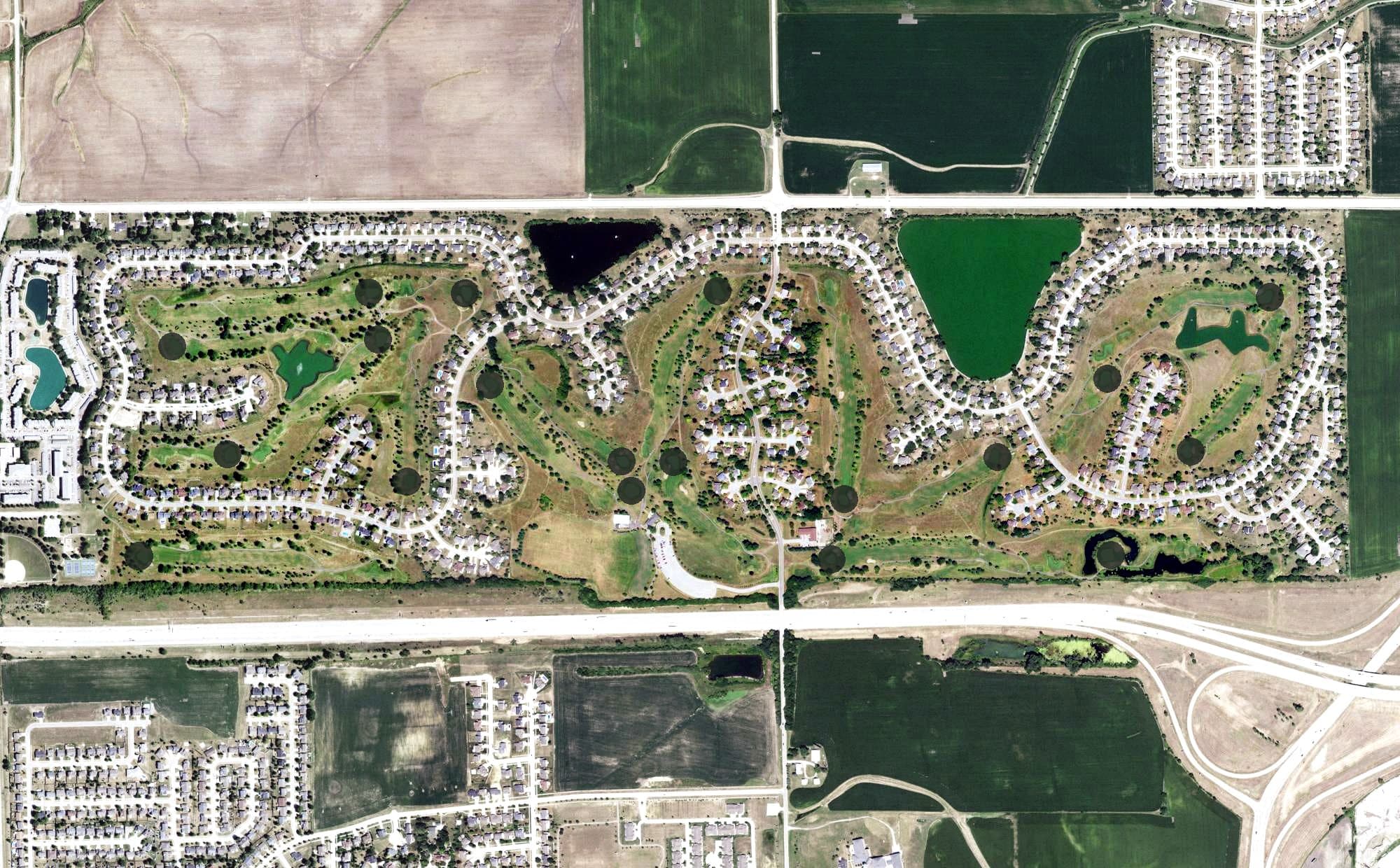 Aerial view of Ironwood Golf Course, IL, with its hole routing marked