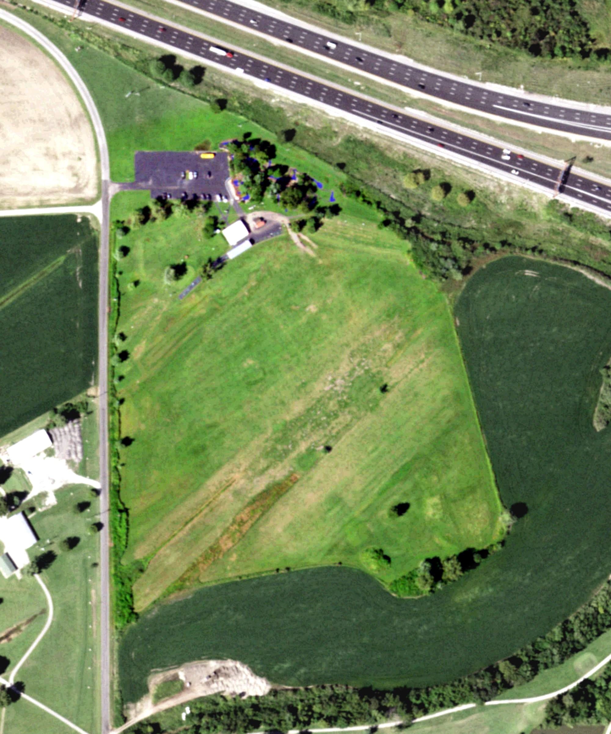 Aerial view of Jefferson Barracks Golf Tee, IL, with its hole routing marked