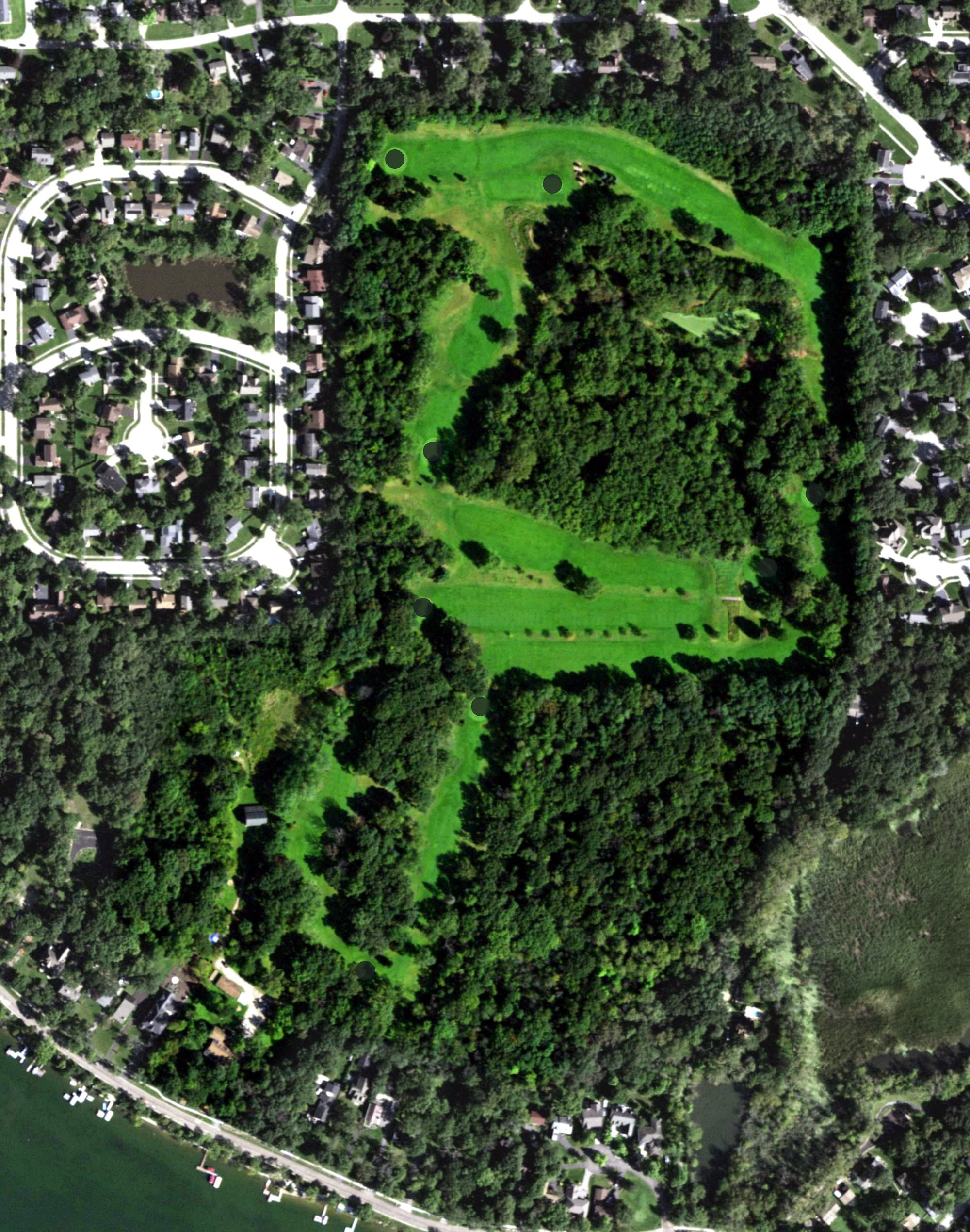 Aerial view of Lake Zurich Golf Club, IL, with its hole routing marked