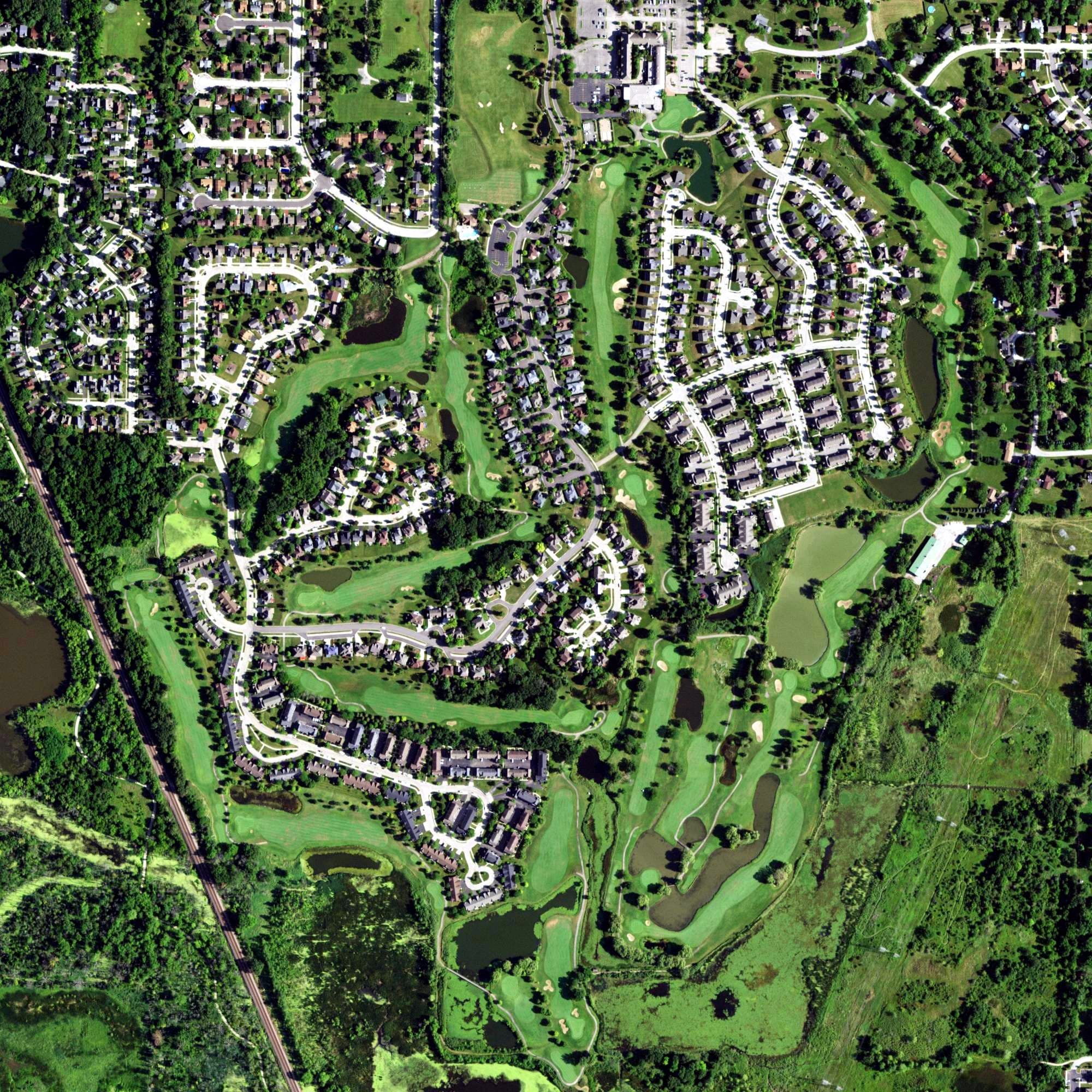 Aerial view of Midlane Golf Resort, IL, with its hole routing marked