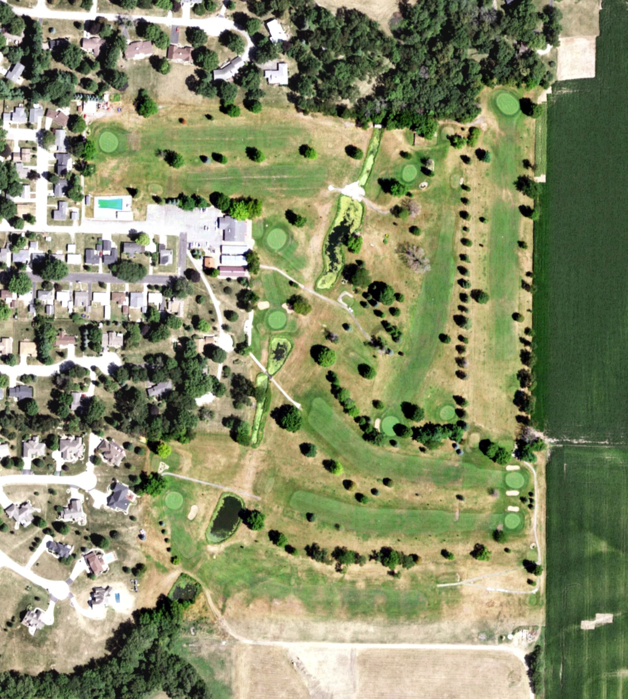 Aerial view of Monmouth Country Club, IL, with its hole routing marked