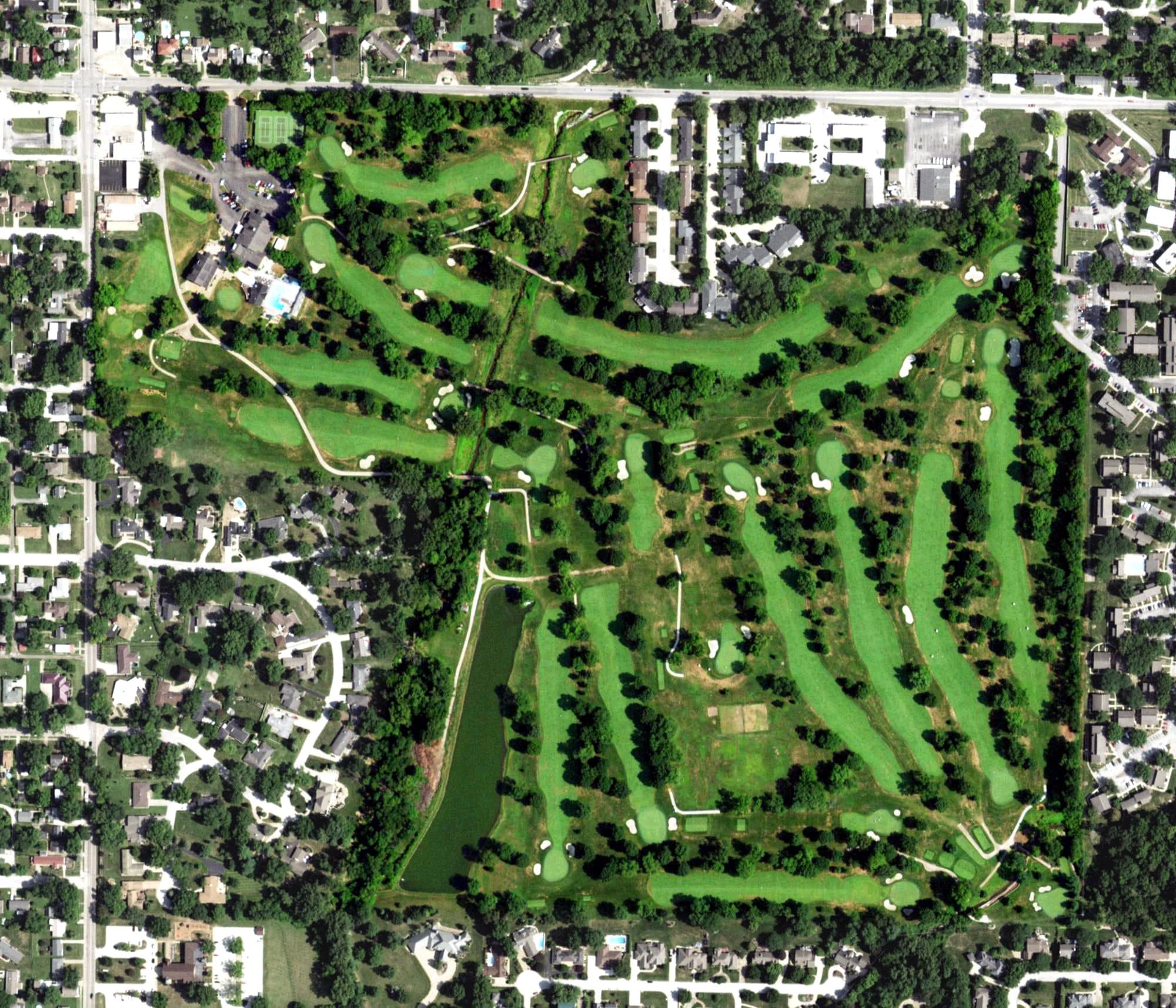 Aerial view of Quincy Country Club, IL, with its hole routing marked