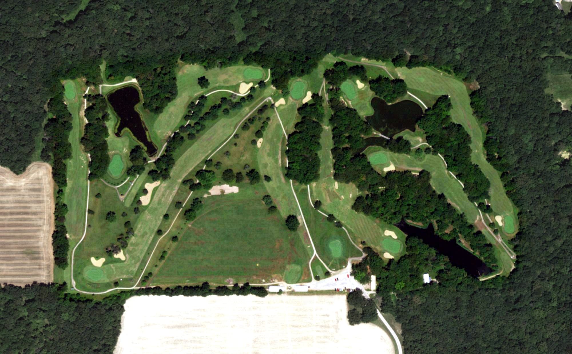 Aerial view of Saint Elmo Golf Club, IL, with its hole routing marked