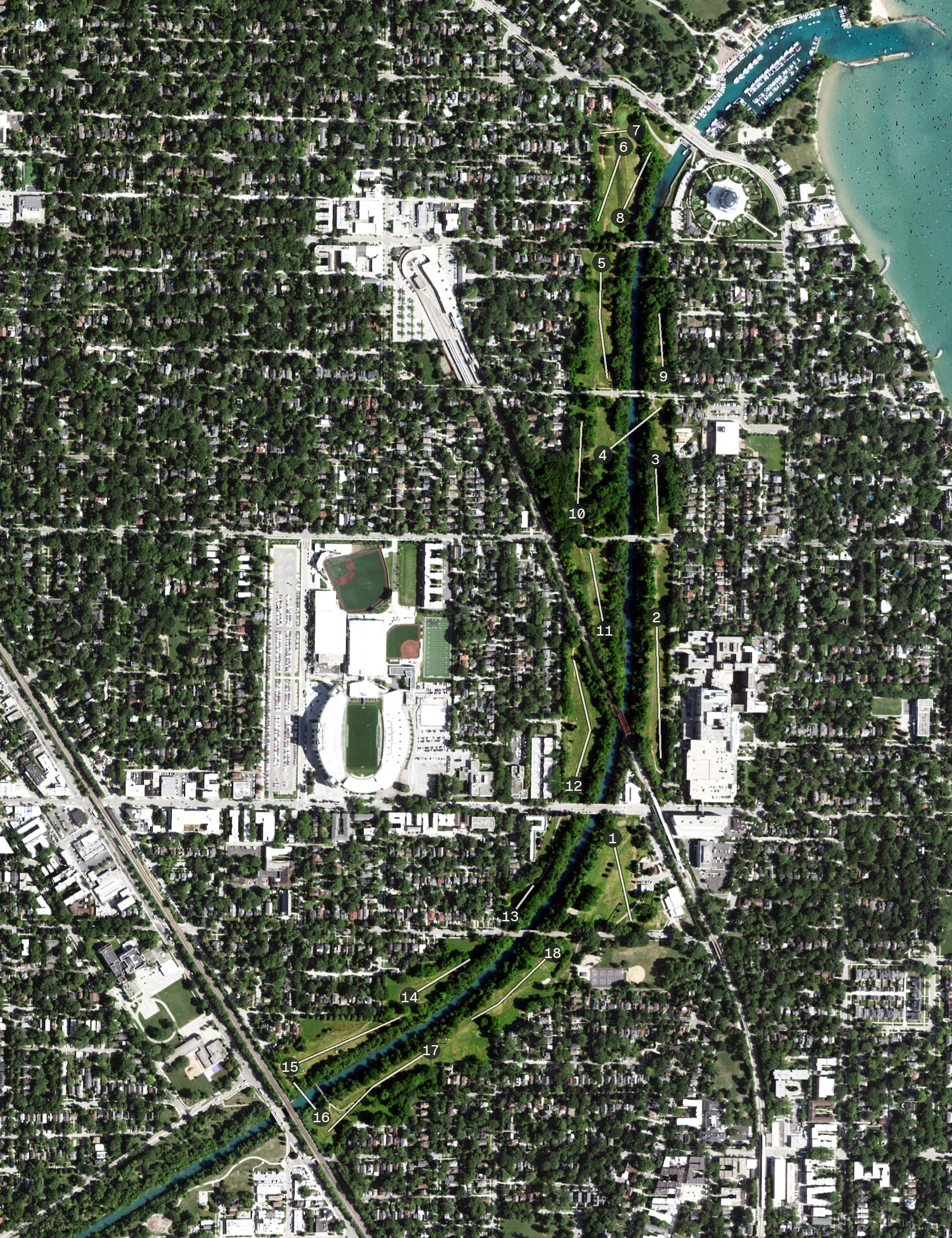 Aerial view of The Evans at Canal Shores, IL, with its hole routing marked
