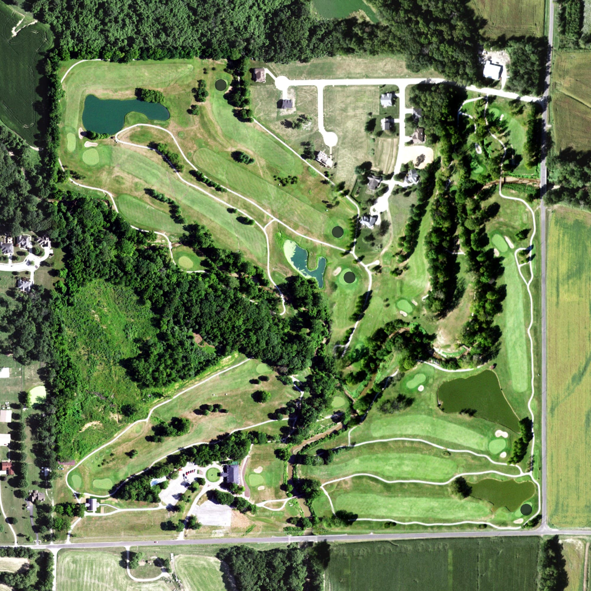 Aerial view of The Woodlands Golf Club, IL, with its hole routing marked