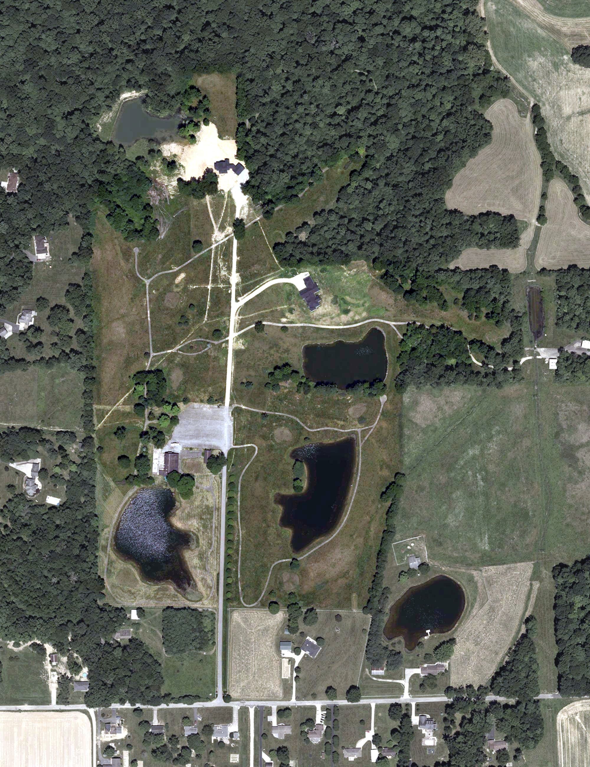 Aerial view of Cricket Ridge Golf Course, IN, with its hole routing marked
