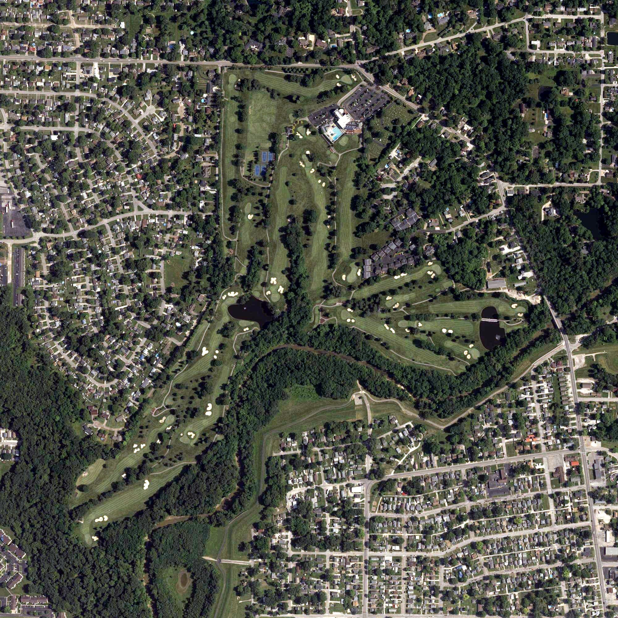 Aerial view of Evansville Country Club, IN, with its hole routing marked