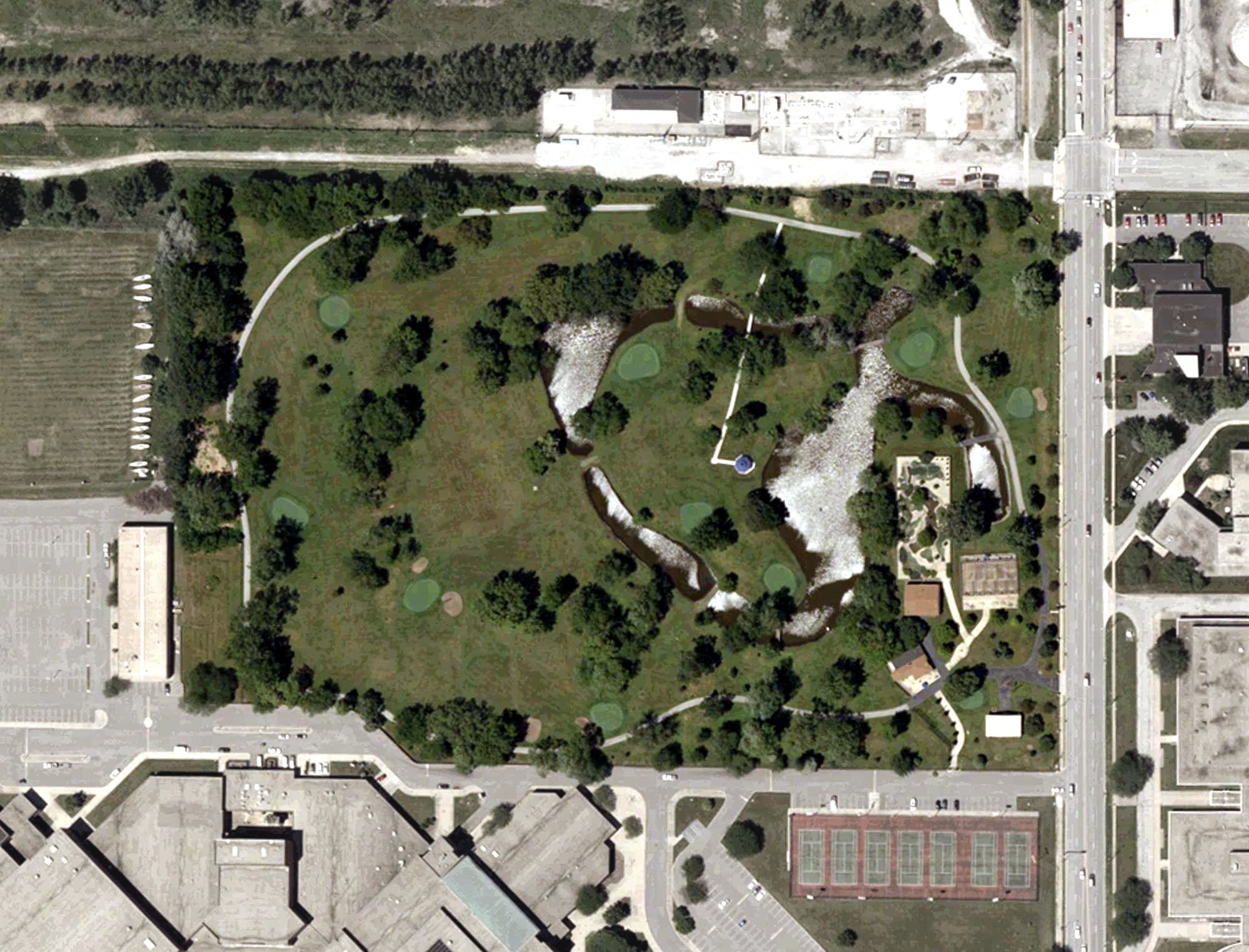Aerial view of McArthur Golf Course, IN, with its hole routing marked