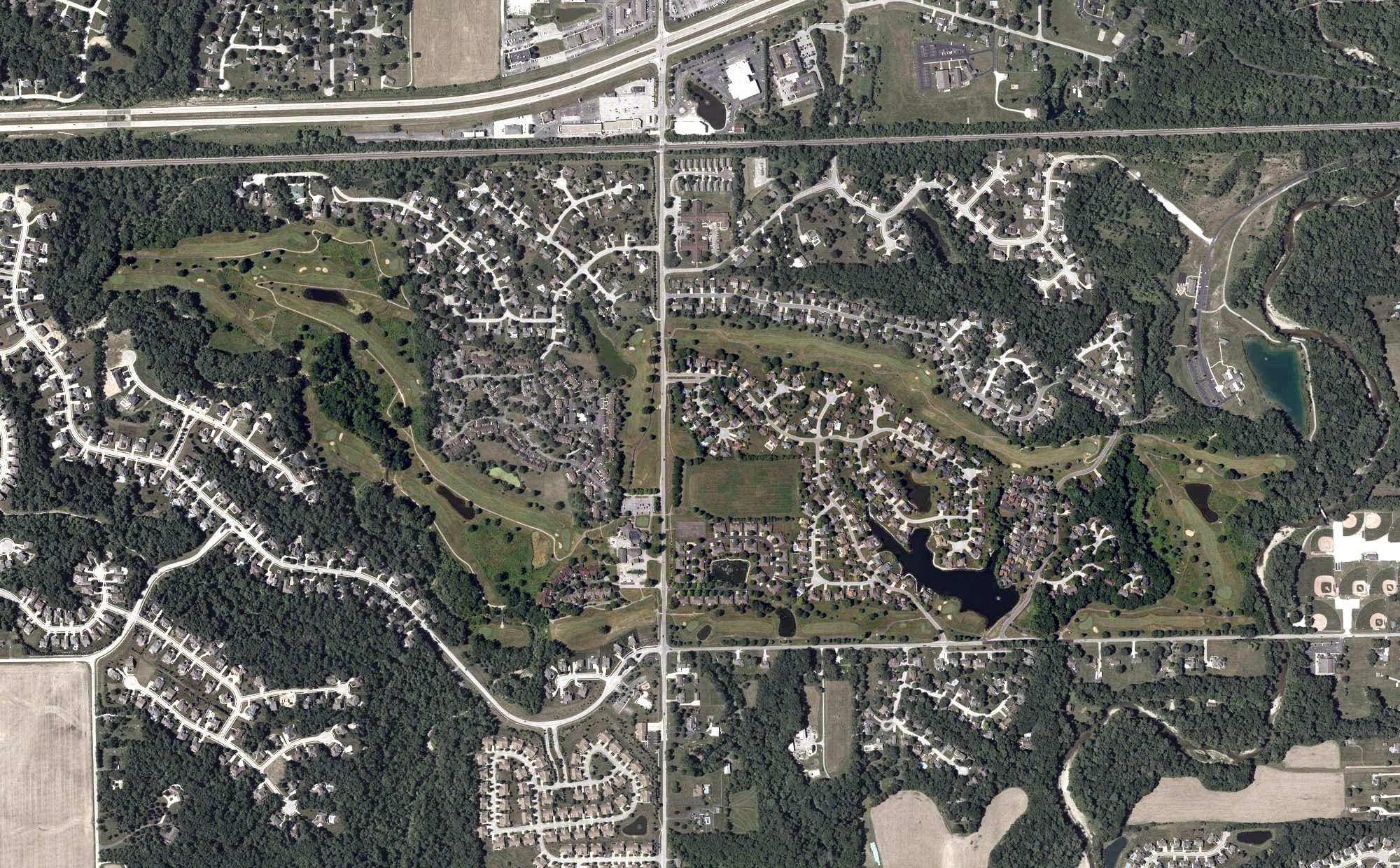 Aerial view of Prestwick Country Club, IN, with its hole routing marked