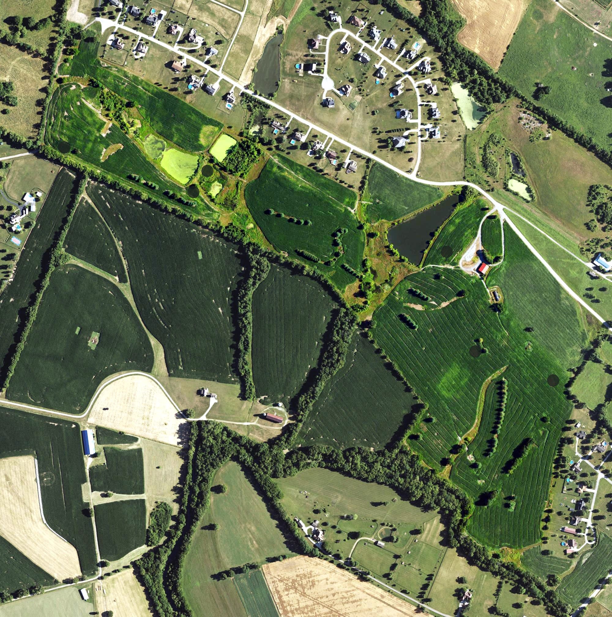 Aerial view of Coal Ridge Golf Course, KY, with its hole routing marked