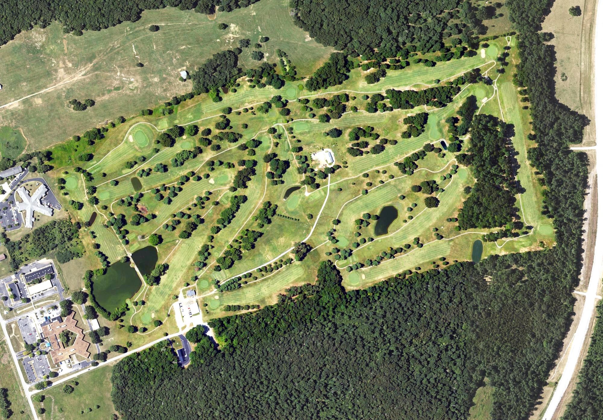 Aerial view of Rolling Hills Golf Course, KY, with its hole routing marked