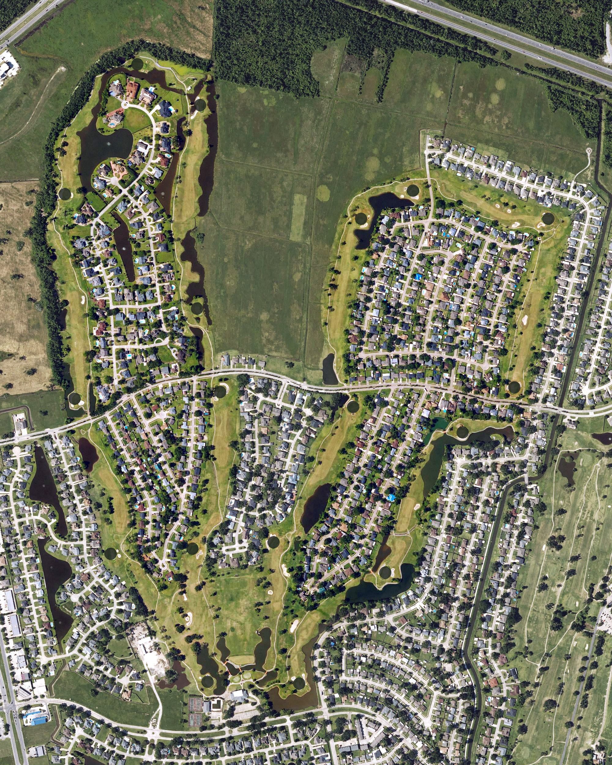 Aerial view of Belle Terre Country Club, LA, with its hole routing marked