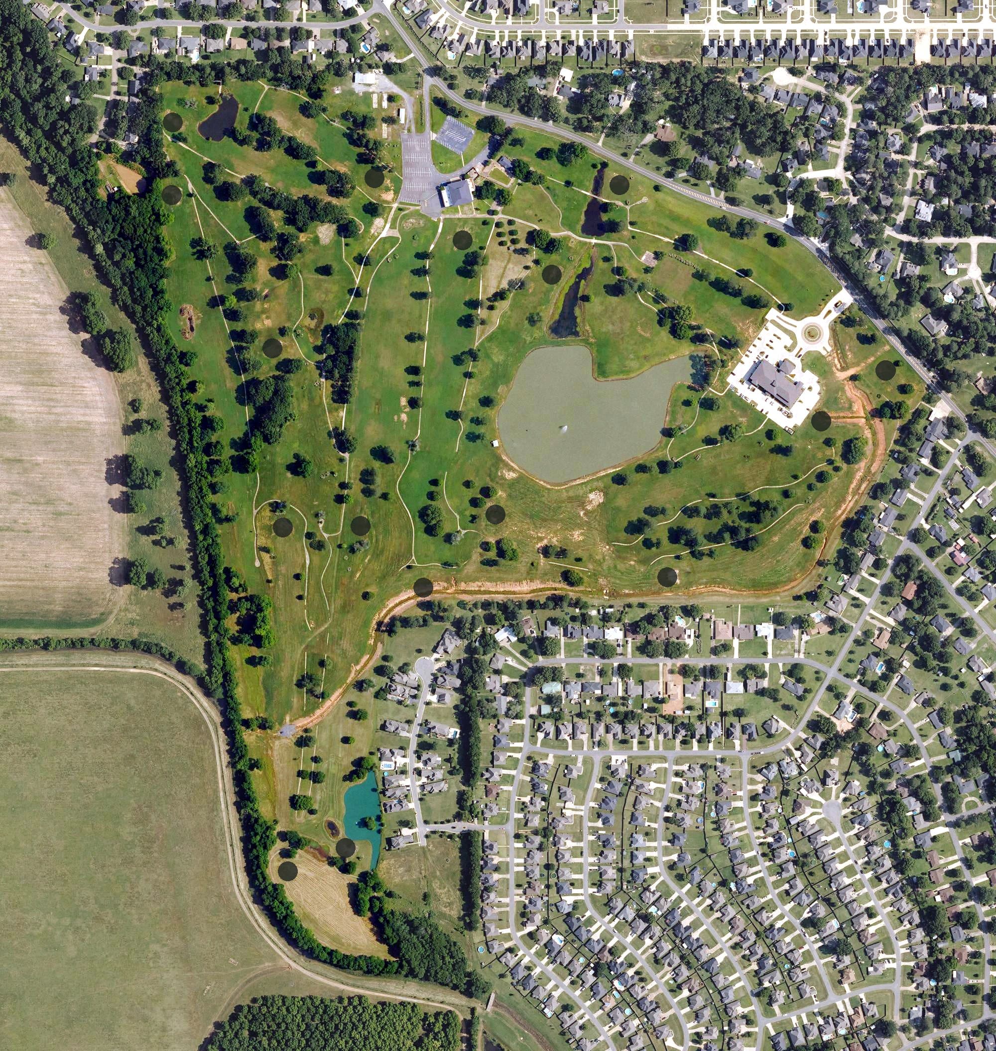 Aerial view of Palmetto Country Club, LA, with its hole routing marked